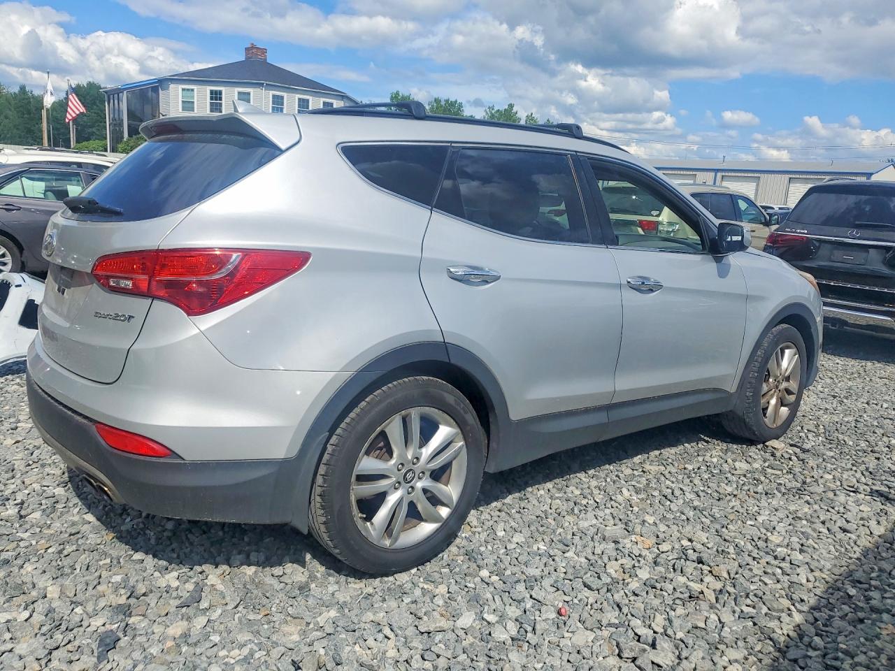 2014 Hyundai Santa Fe Sport 2.0t Silver vin: 5XYZU3LA0EG150919