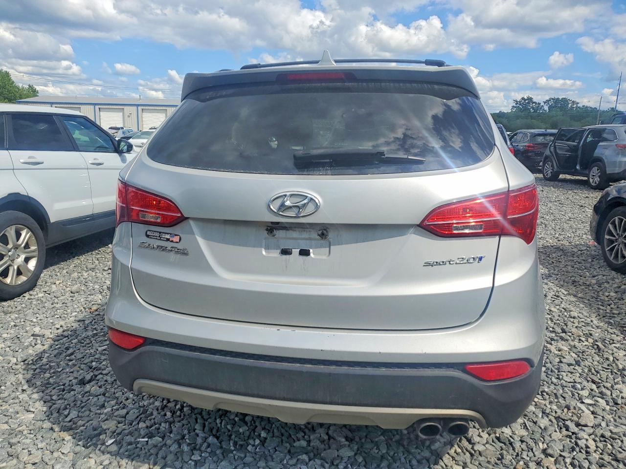 2014 Hyundai Santa Fe Sport 2.0t Silver vin: 5XYZU3LA0EG150919