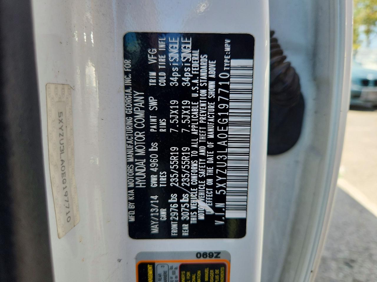 2014 Hyundai Santa Fe White vin: 5XYZU3LA0EG197710