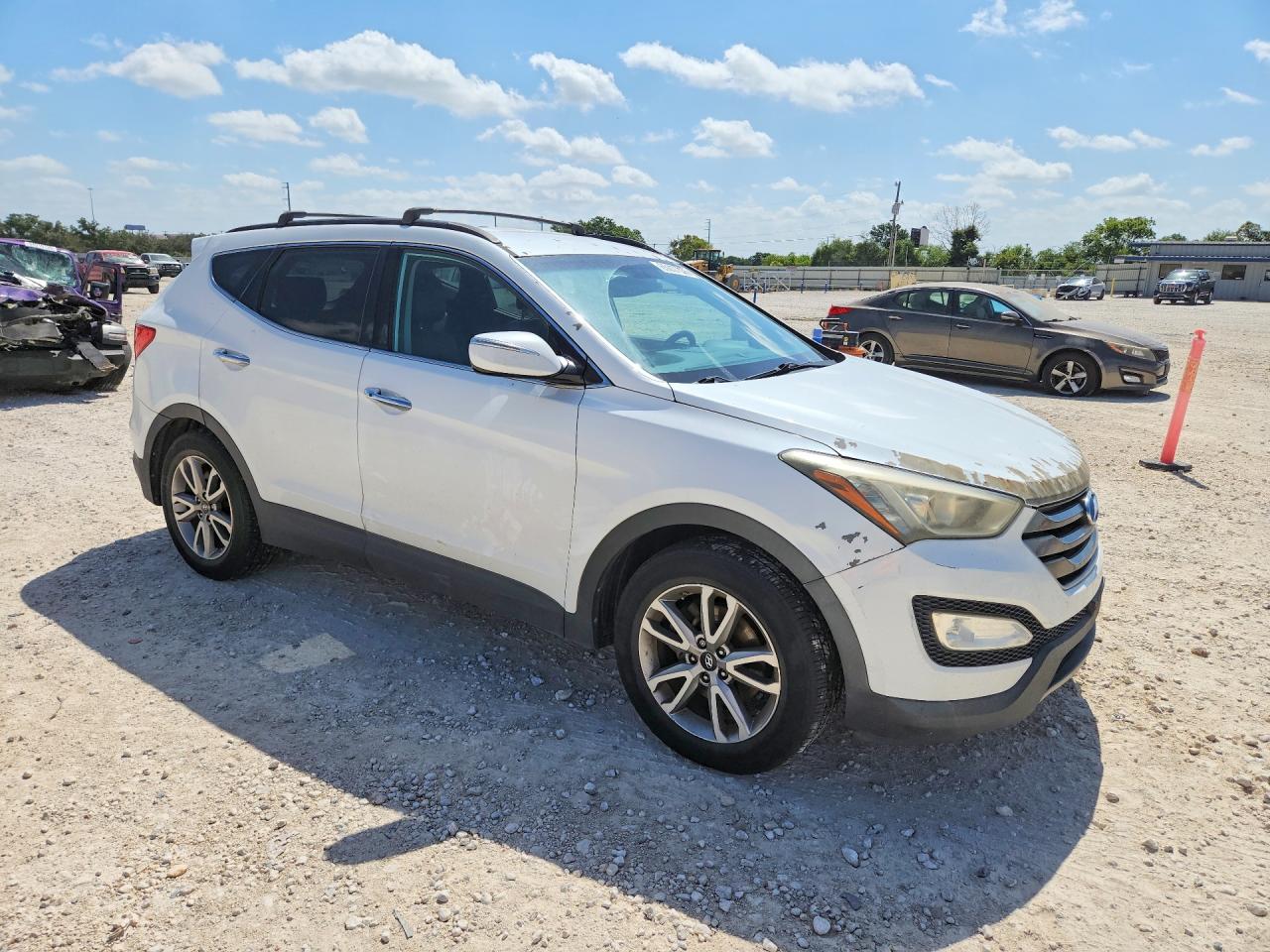 2015 Hyundai Santa Fe Sport 2.0t White vin: 5XYZU3LA1FG267782