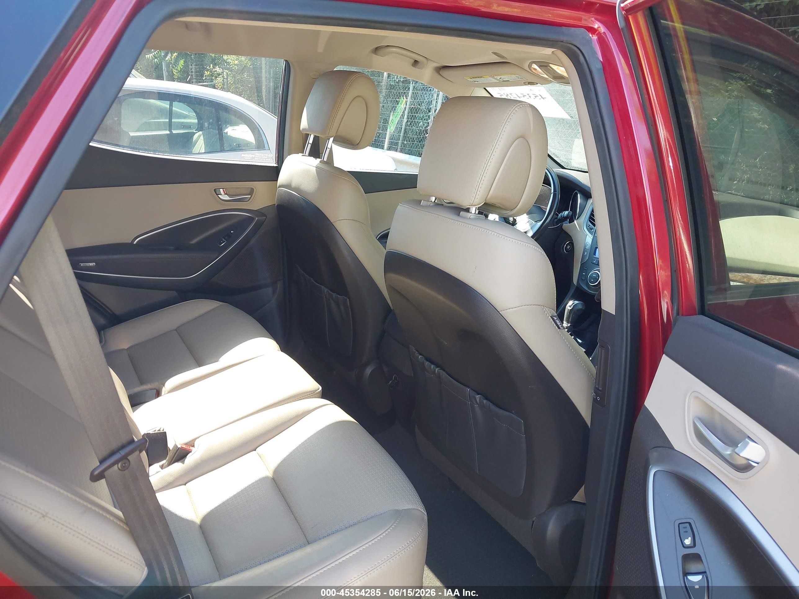 2013 Hyundai Santa Fe Sport 2.0t Red vin: 5XYZU3LA2DG105835