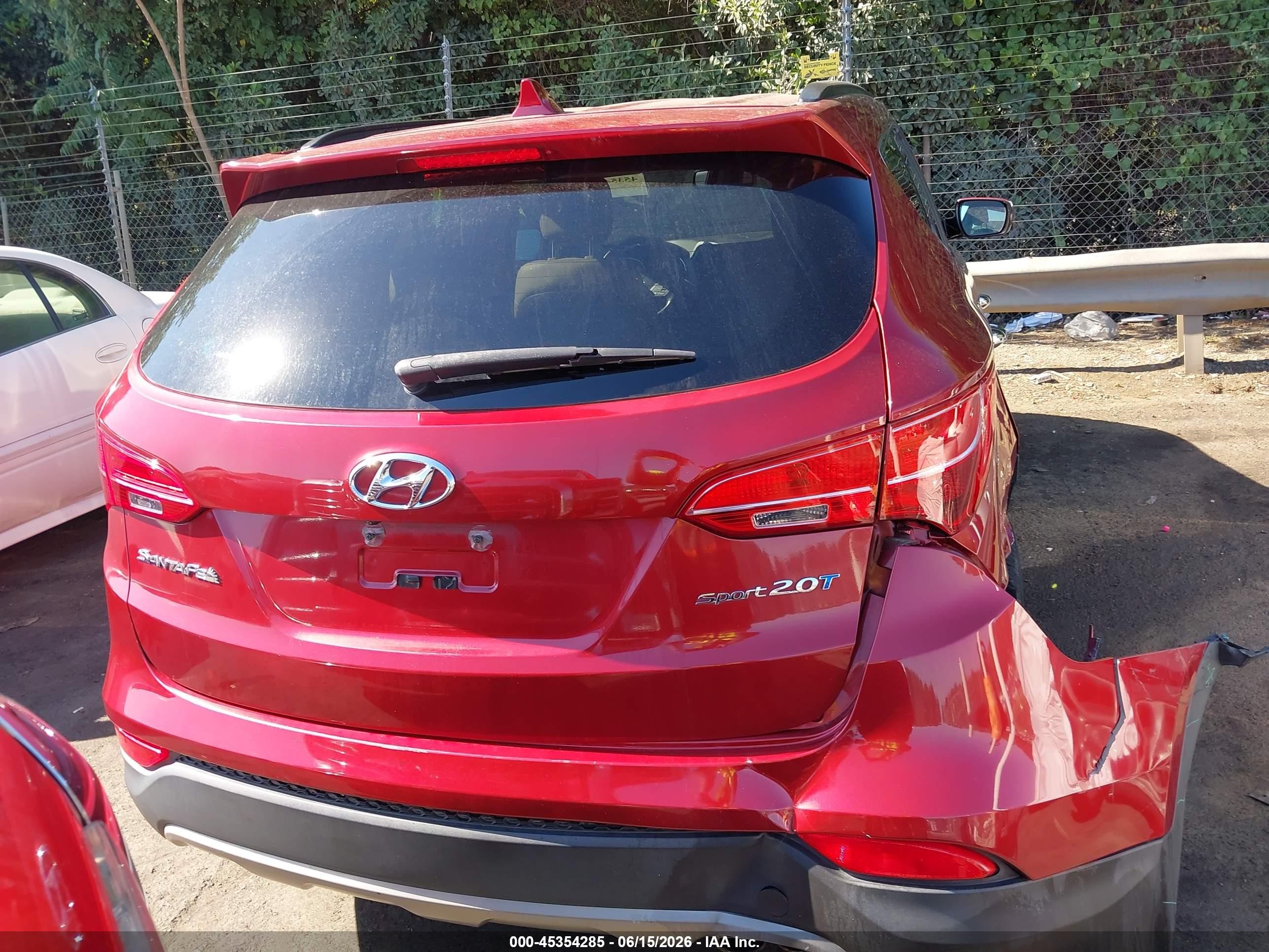 2013 Hyundai Santa Fe Sport 2.0t Red vin: 5XYZU3LA2DG105835