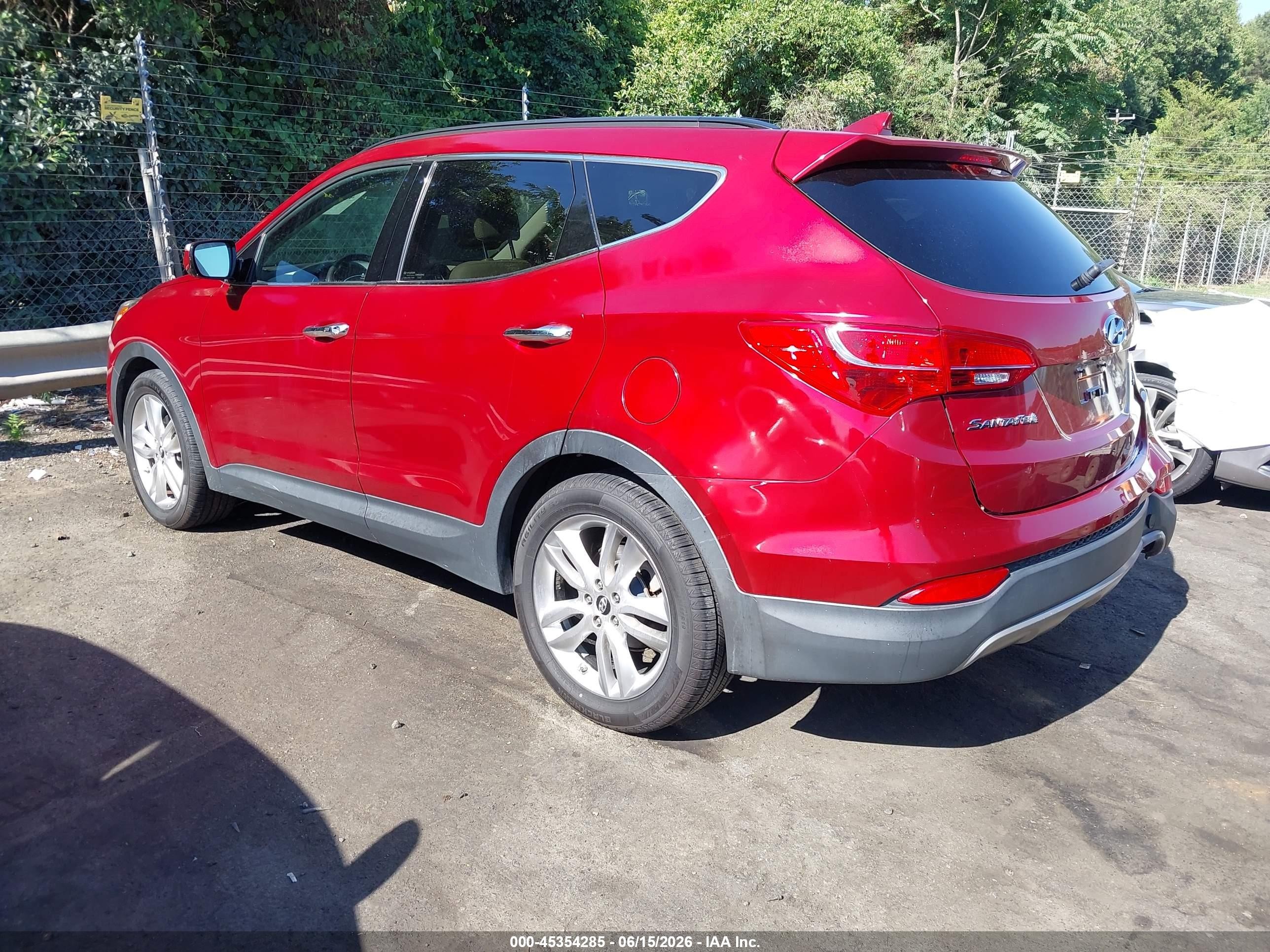 2013 Hyundai Santa Fe Sport 2.0t Red vin: 5XYZU3LA2DG105835