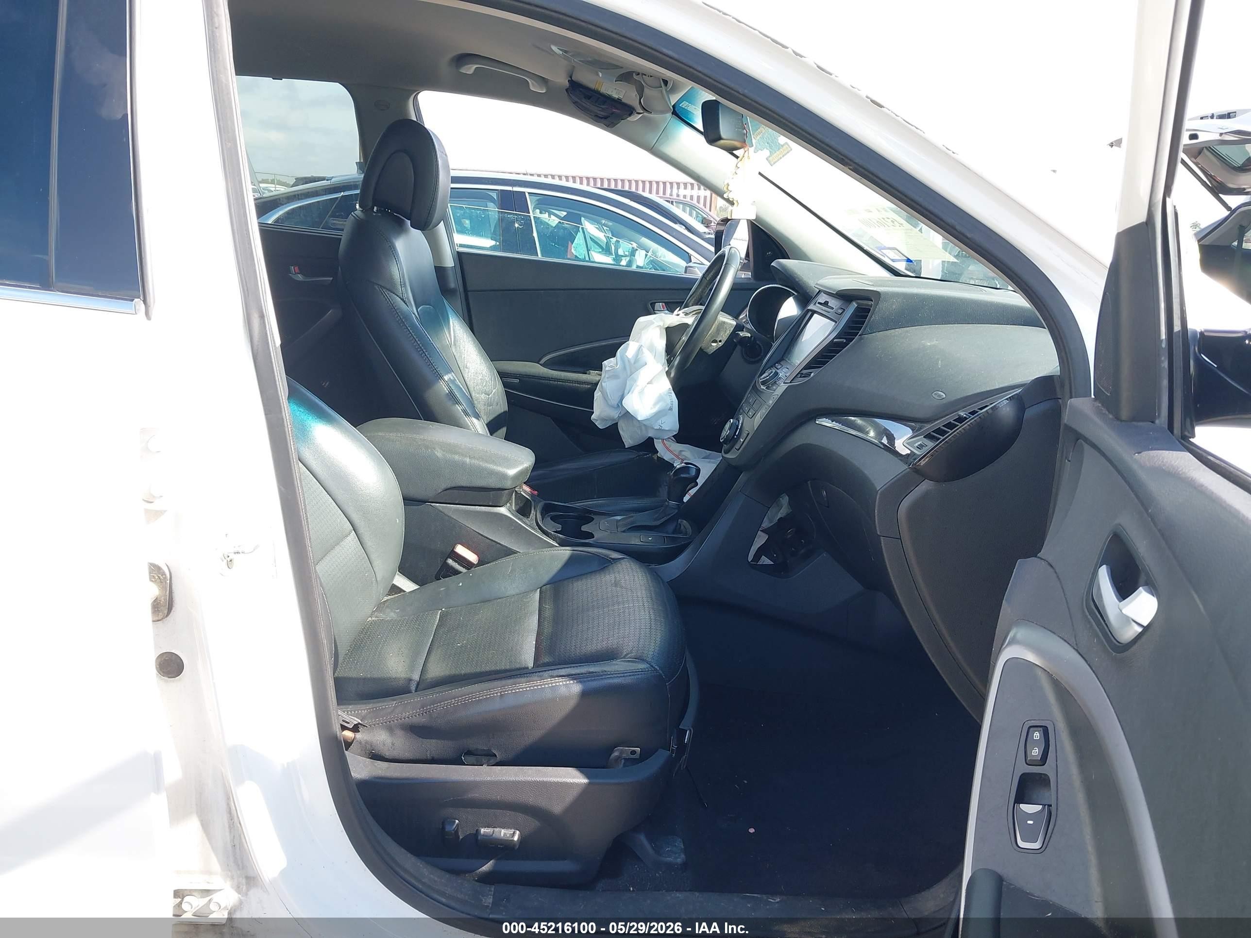 2014 Hyundai Santa Fe Sport 2.0l Turbo White vin: 5XYZU3LA2EG228830