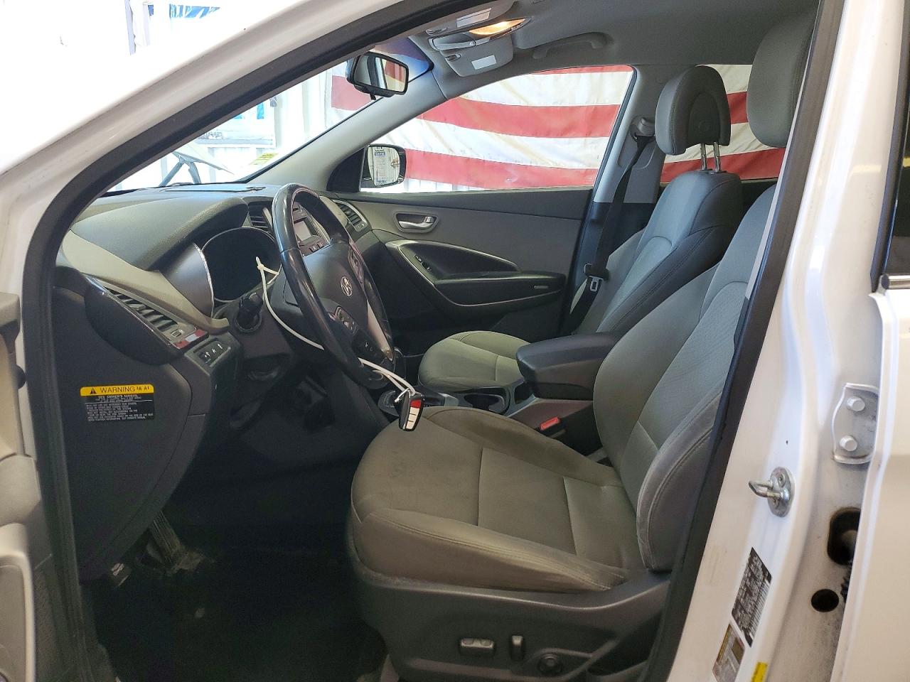 2013 Hyundai Santa Fe Sport 2.0t White vin: 5XYZU3LA3DG048416