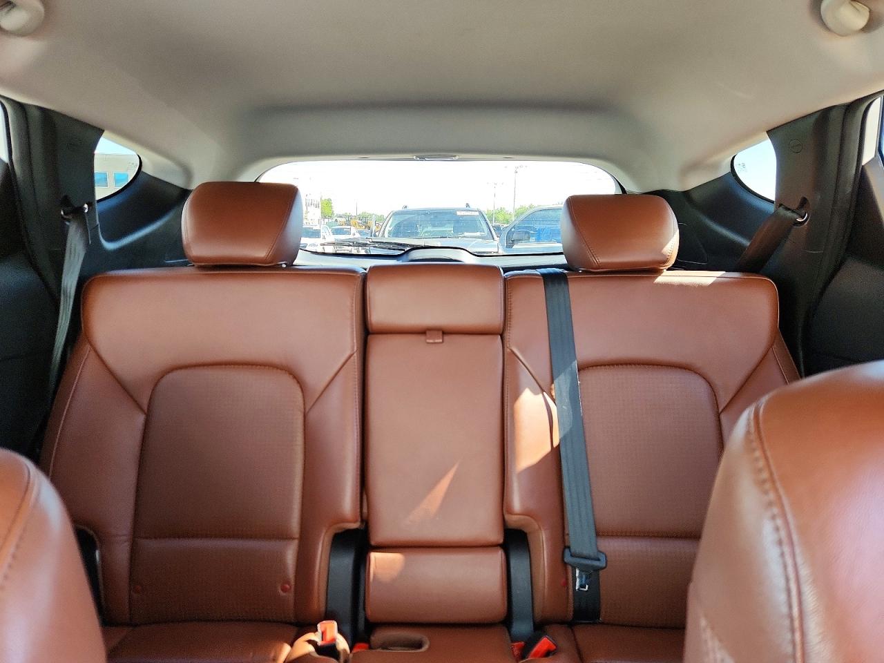 2013 Hyundai Santa Fe Sport 2.0t White vin: 5XYZU3LA3DG085031