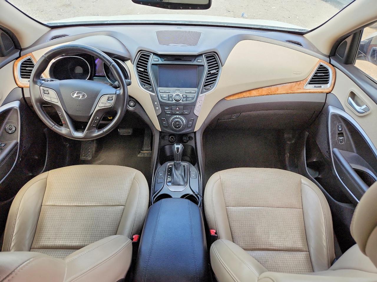 2014 Hyundai Santa Fe Sport 2.0t White vin: 5XYZU3LA3EG173000