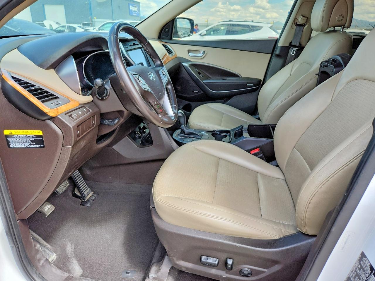 2014 Hyundai Santa Fe Sport 2.0t White vin: 5XYZU3LA3EG173000