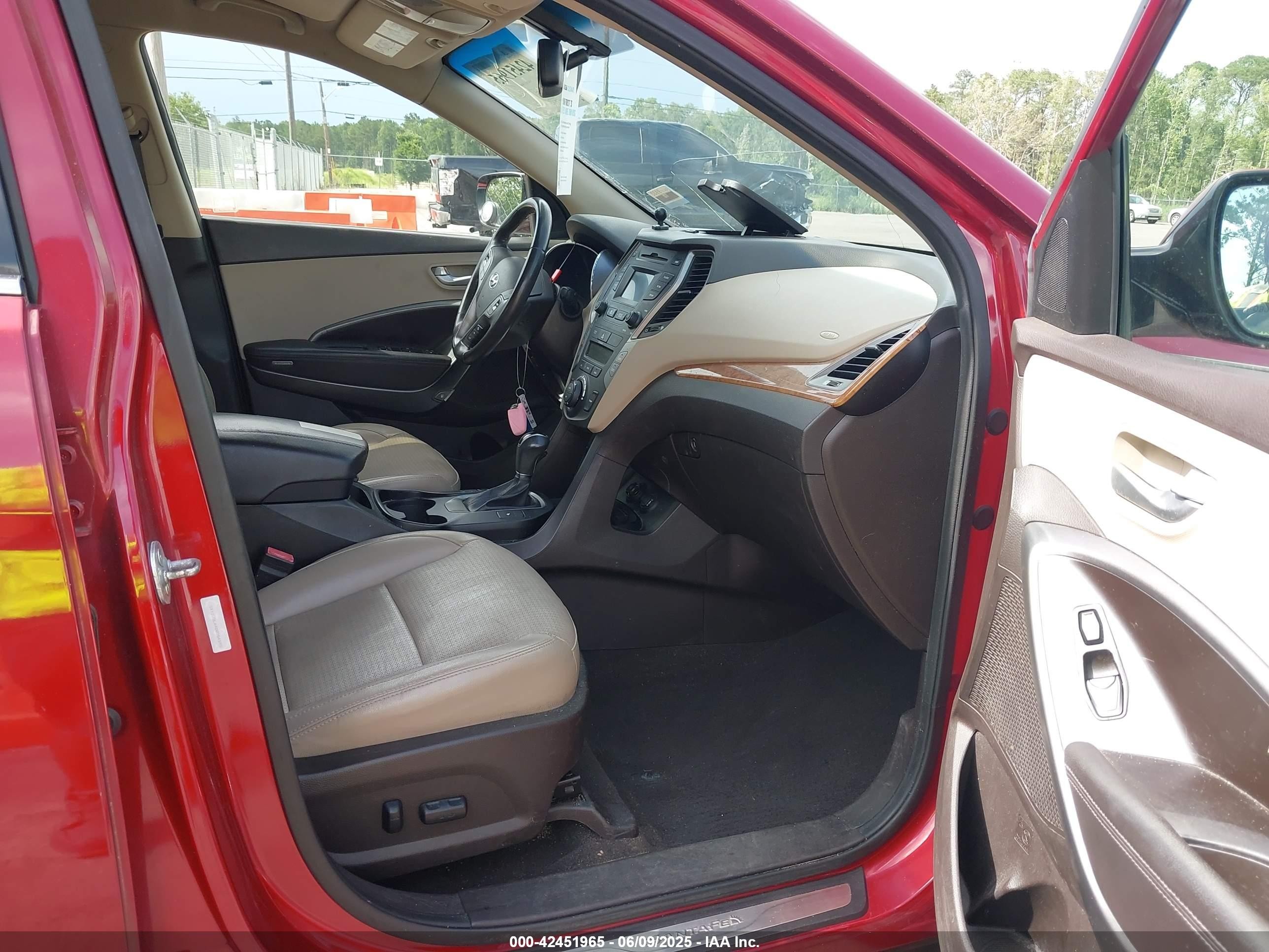 2013 Hyundai Santa Fe Sport 2.0t Red vin: 5XYZU3LA4DG054595