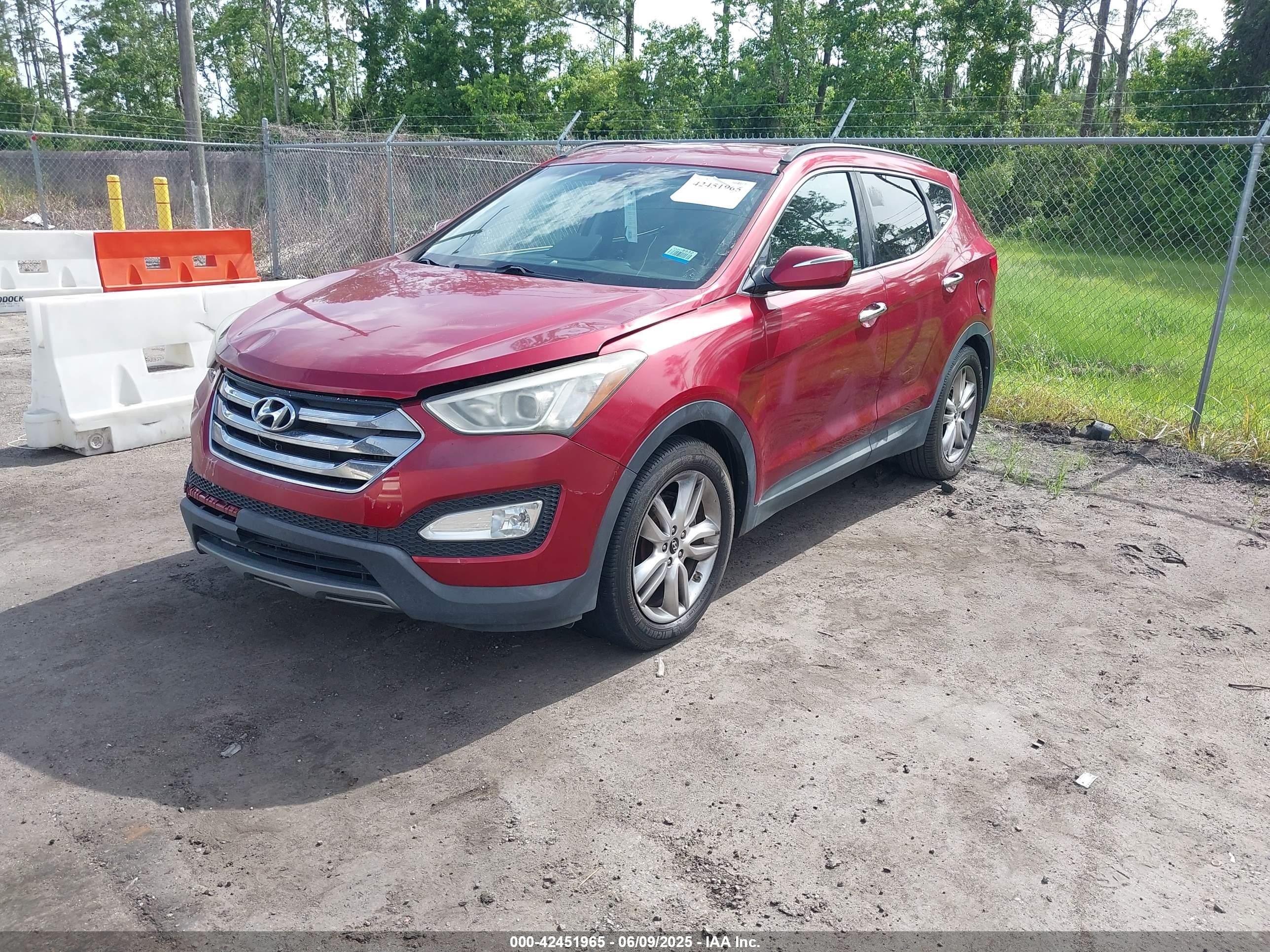 2013 Hyundai Santa Fe Sport 2.0t Red vin: 5XYZU3LA4DG054595