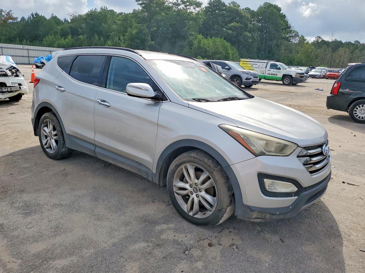 2013 Hyundai Santa Fe Sport 2.0t Silver vin: 5XYZU3LA4DG070179