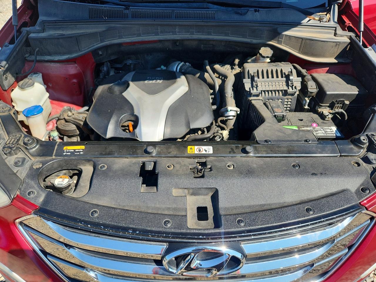 2013 Hyundai Santa Fe Sport 2.0t Burgundy vin: 5XYZU3LA4DG089623