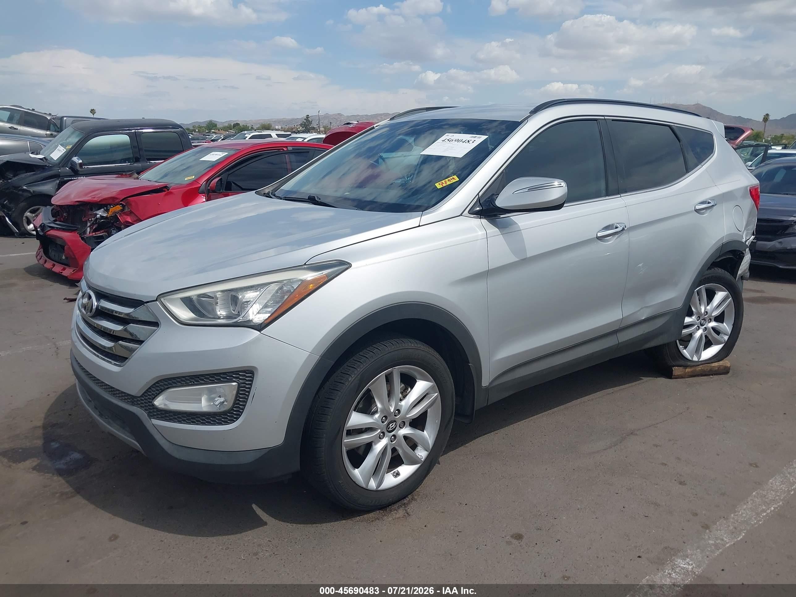 2013 Hyundai Santa Fe Sport 2.0t Silver vin: 5XYZU3LA4DG103777