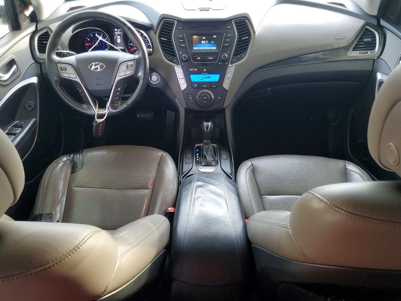 2013 Hyundai Santa Fe Sport 2.0t White vin: 5XYZU3LA4DG116027