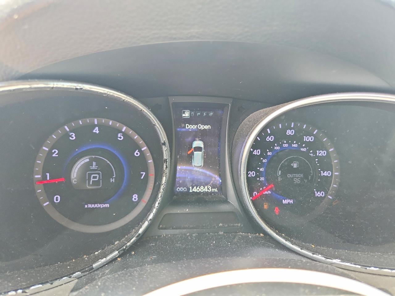 2014 Hyundai Santa Fe Sport 2.0t Silver vin: 5XYZU3LA4EG159946
