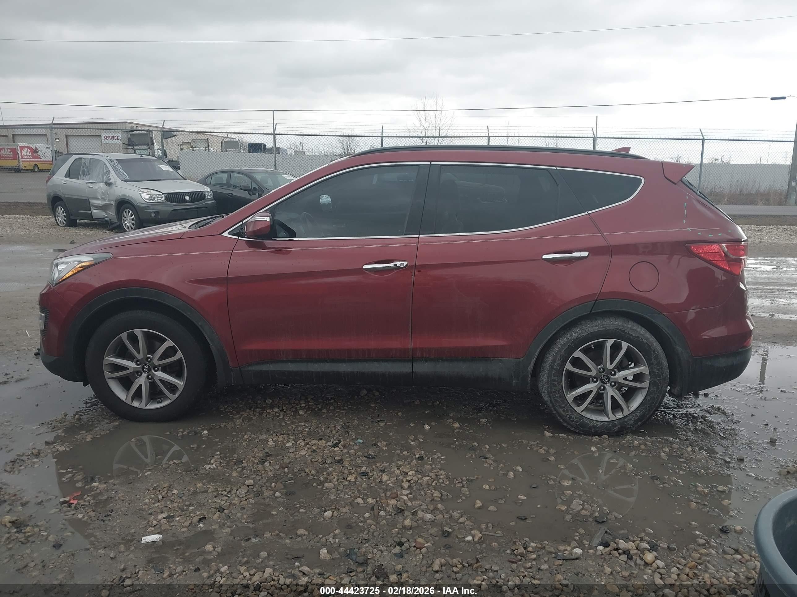 2014 Hyundai Santa Fe Sport 2.0l Turbo Красный vin: 5XYZU3LA4EG179873