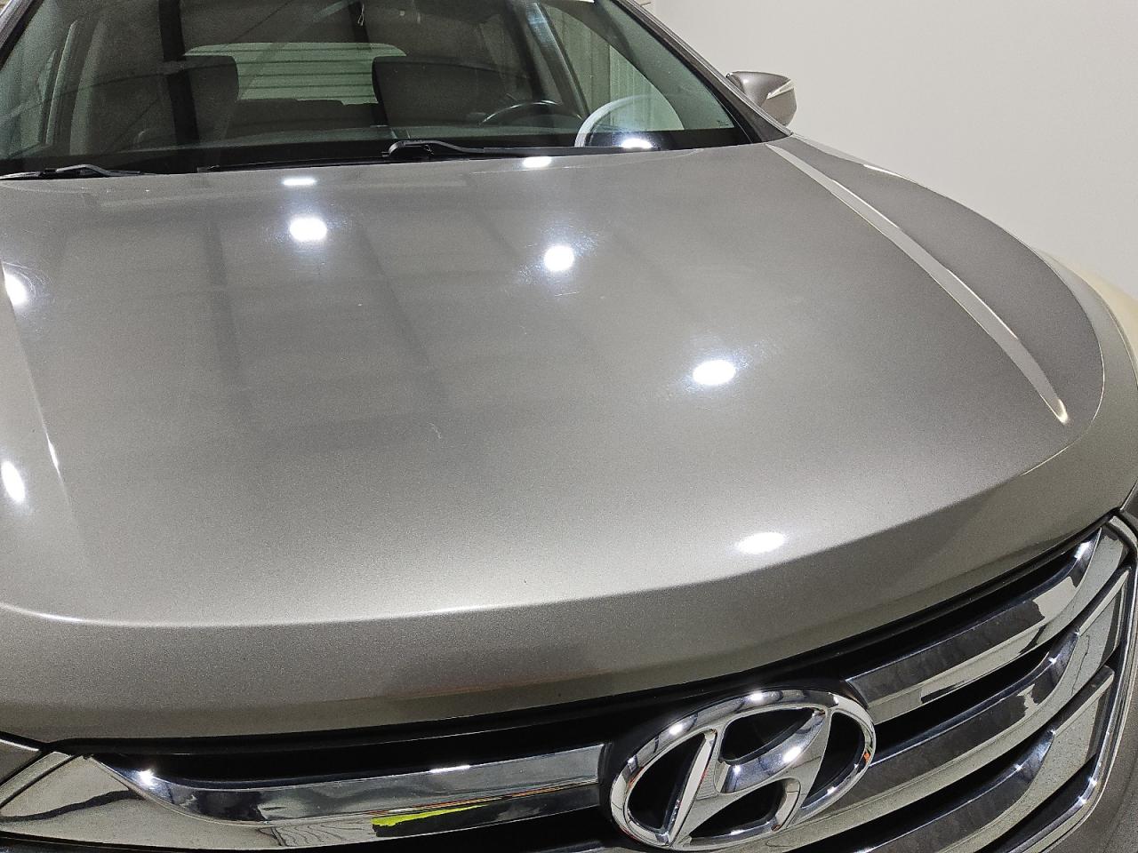 2014 Hyundai Santa Fe Sport 2.0t Gray vin: 5XYZU3LA4EG208126 Damage: Hood, Chipped, 2