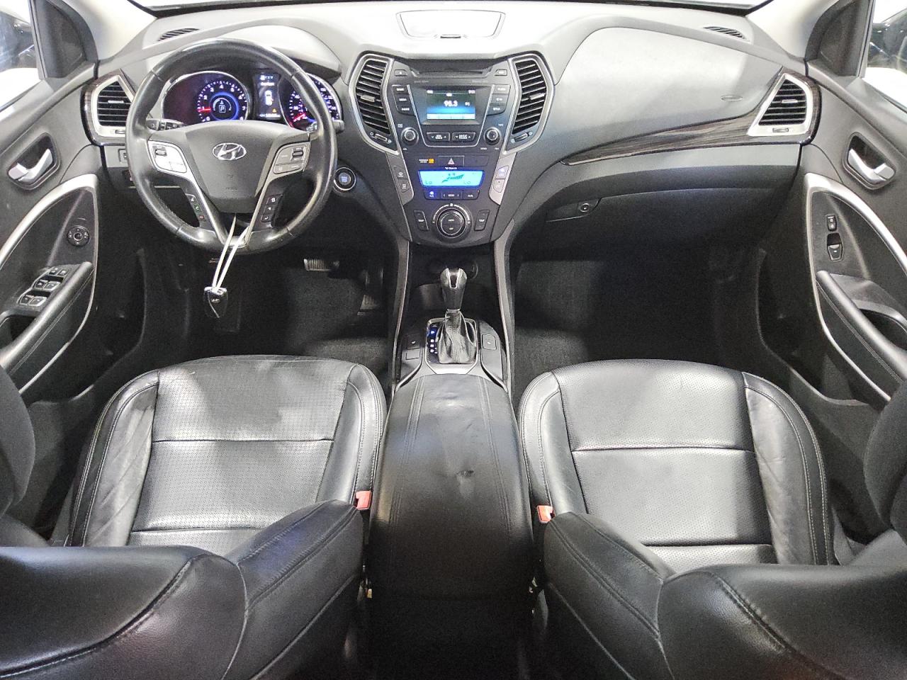 2014 Hyundai Santa Fe Sport 2.0t Gray vin: 5XYZU3LA4EG208126 Damage: Front Center Armrest, Worn, Replacement Required