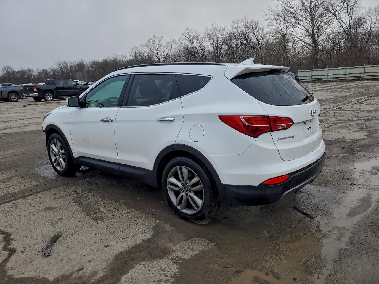 2014 Hyundai Santa Fe Sport White vin: 5XYZU3LA4EG214038