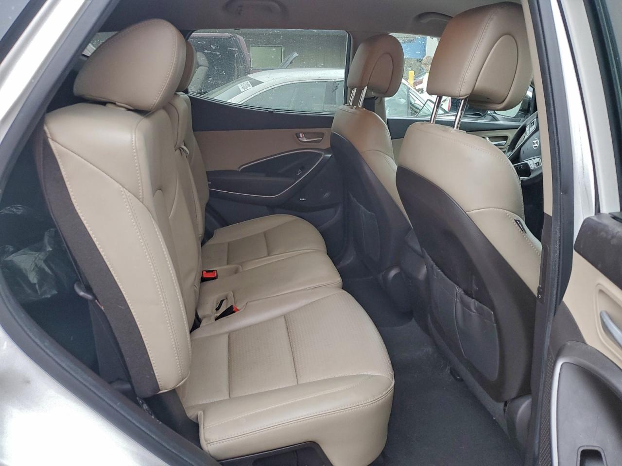 2014 Hyundai Santa Fe Sport White vin: 5XYZU3LA4EG214038