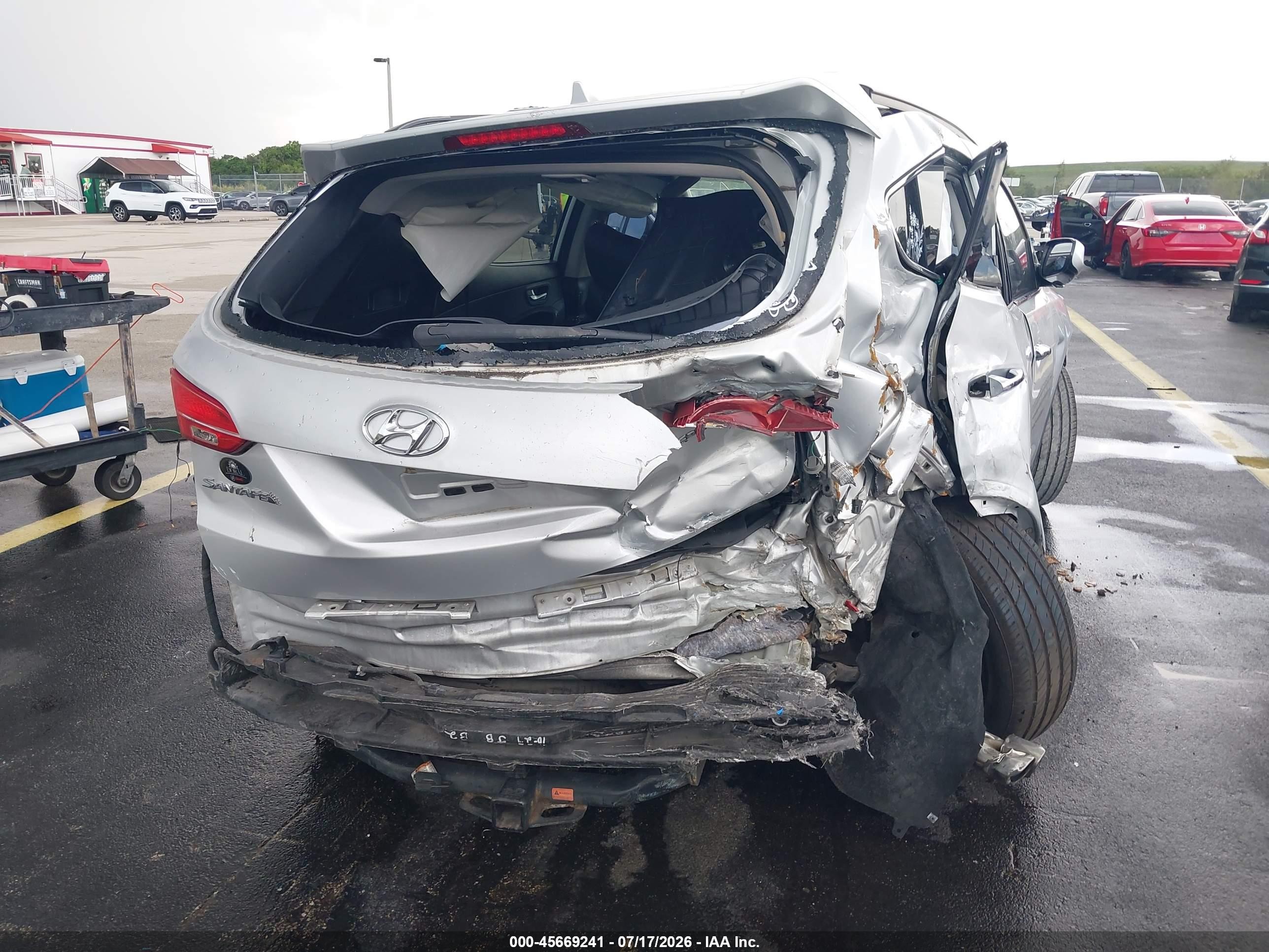 2013 Hyundai Santa Fe Sport 2.0t Silver vin: 5XYZU3LA5DG035571