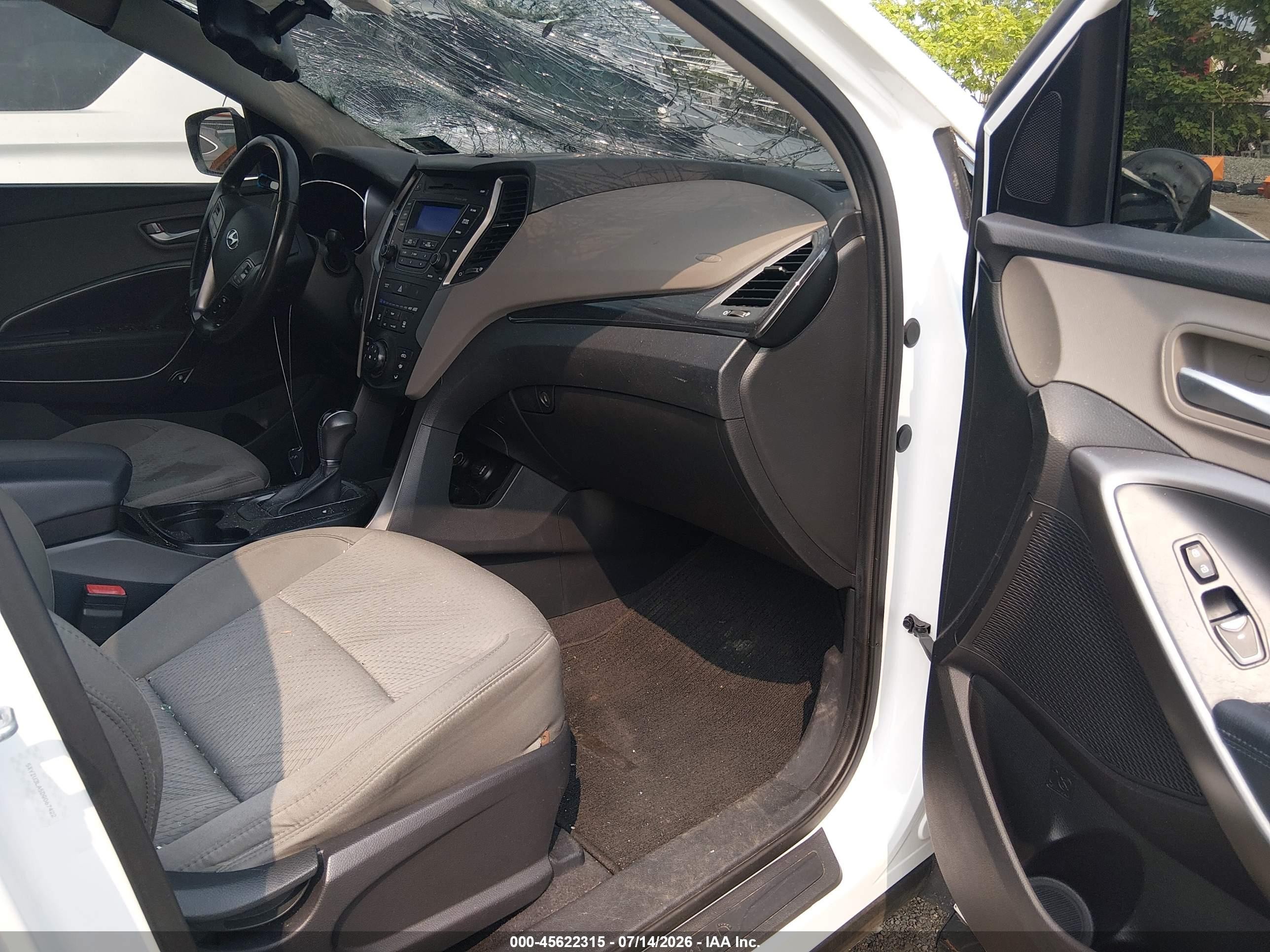 2013 Hyundai Santa Fe Sport 2.0t White vin: 5XYZU3LA5DG067422