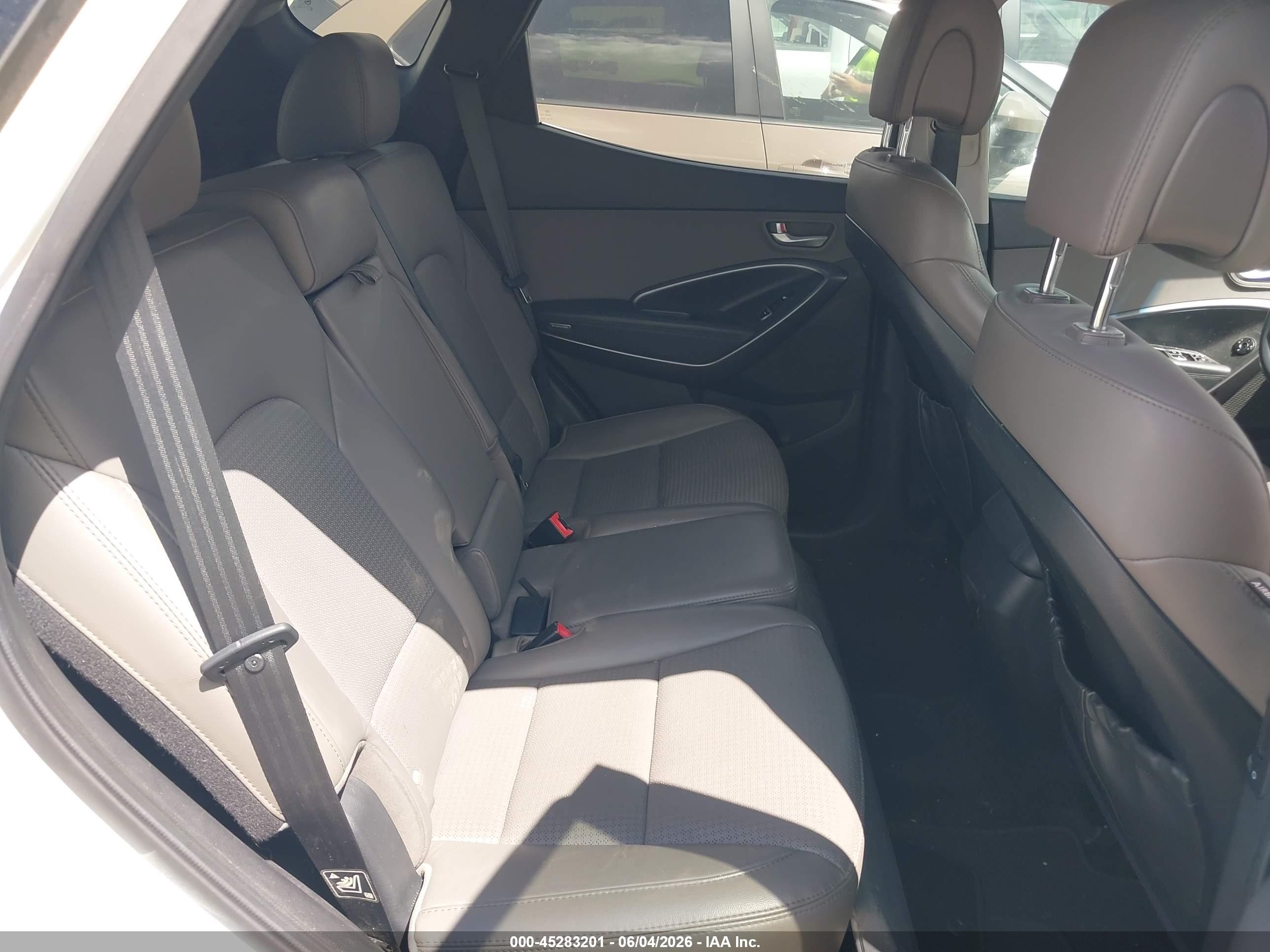 2013 Hyundai Santa Fe Sport 2.0t White vin: 5XYZU3LA5DG109233