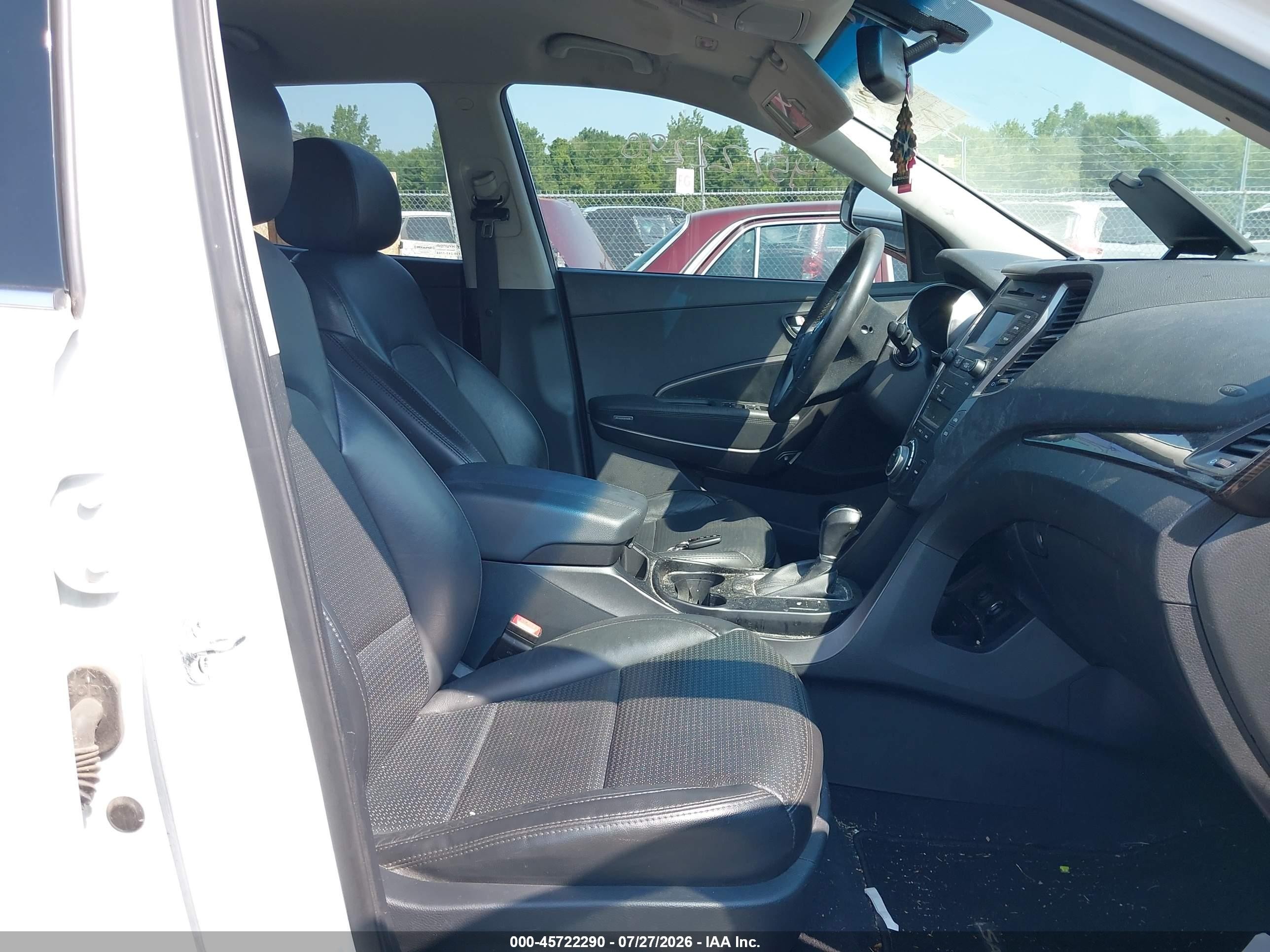 2013 Hyundai Santa Fe Sport 2.0t White vin: 5XYZU3LA6DG117258