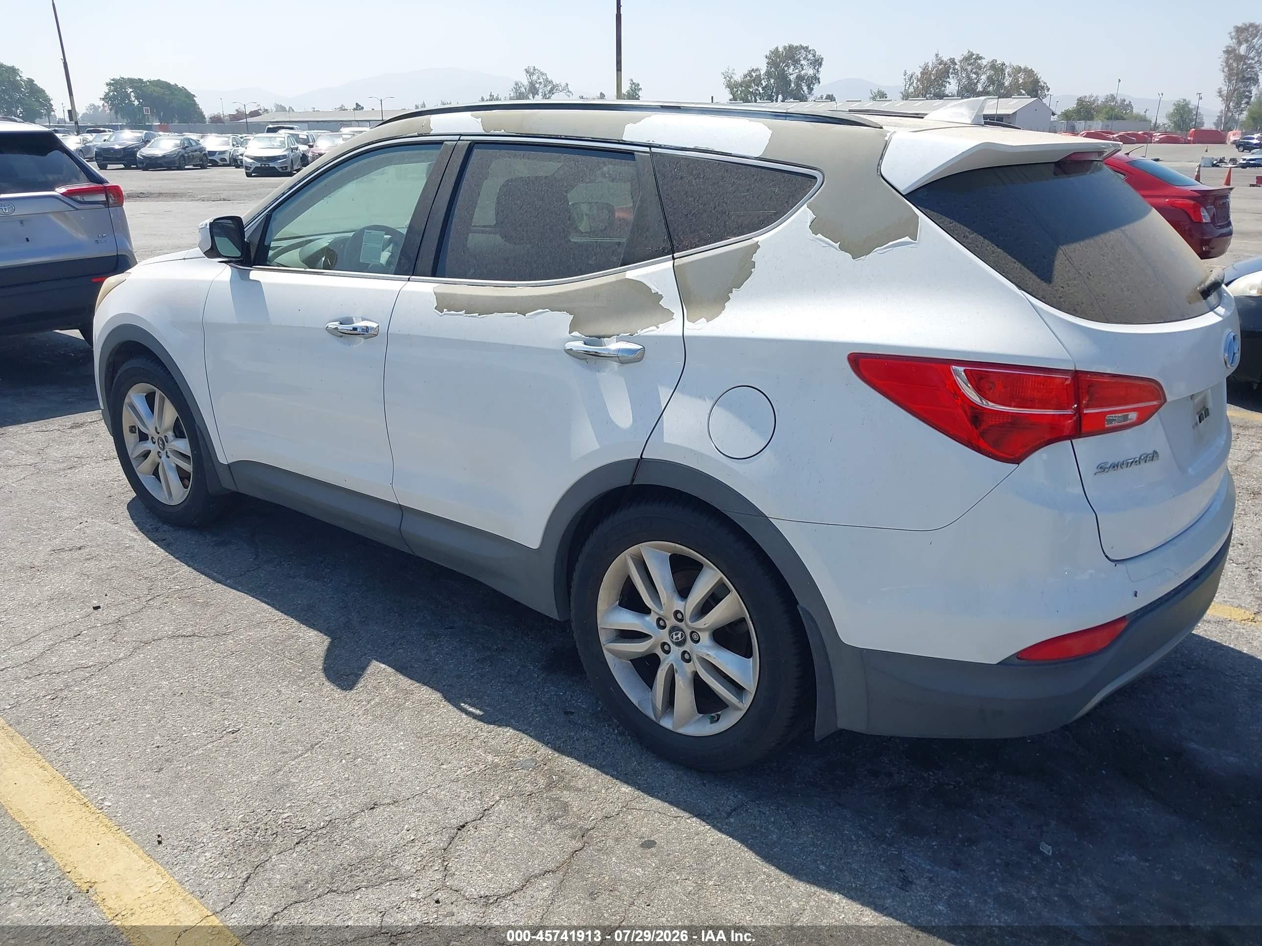 2013 Hyundai Santa Fe Sport 2.0t White vin: 5XYZU3LA7DG070774