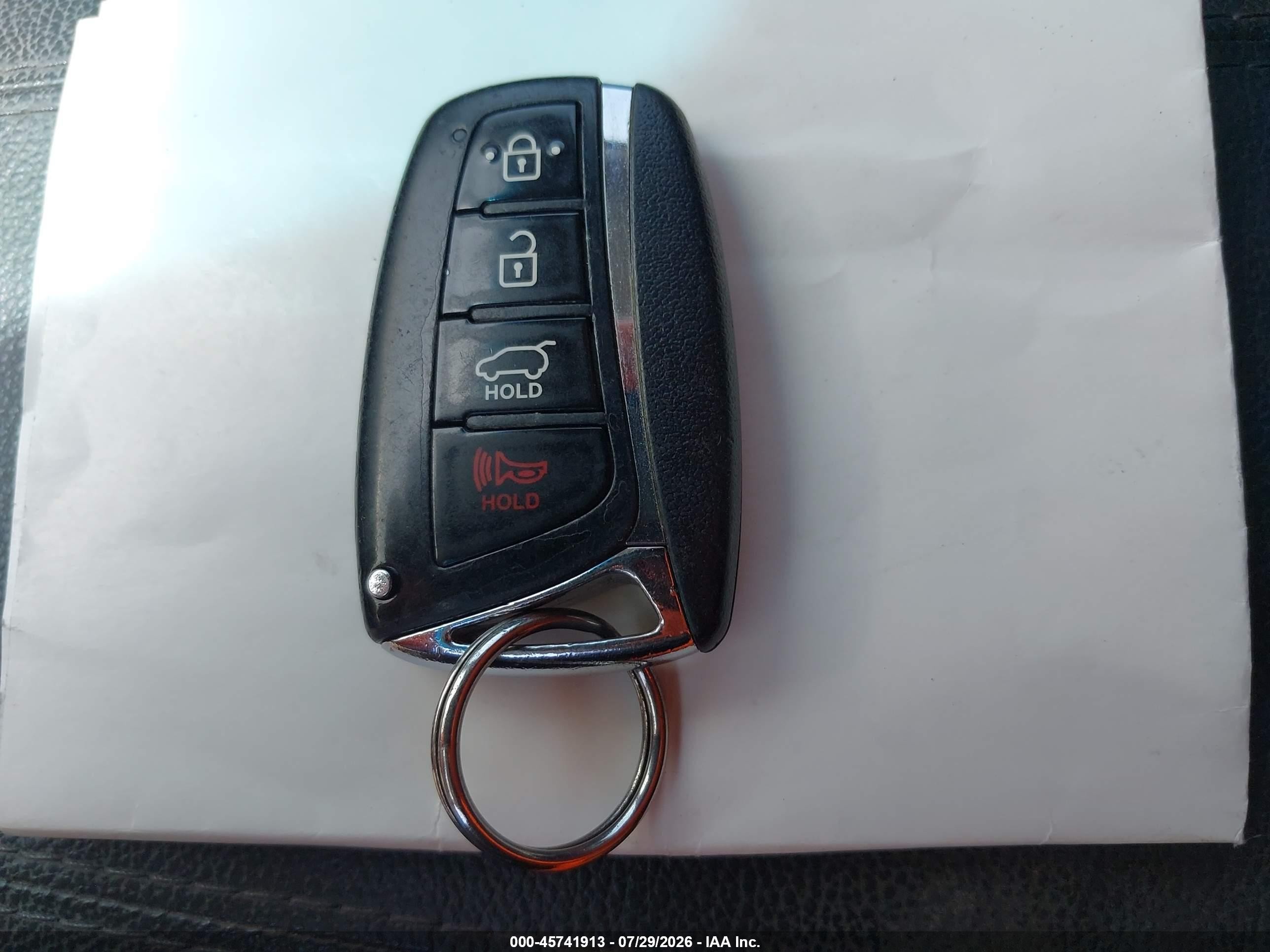 2013 Hyundai Santa Fe Sport 2.0t White vin: 5XYZU3LA7DG070774