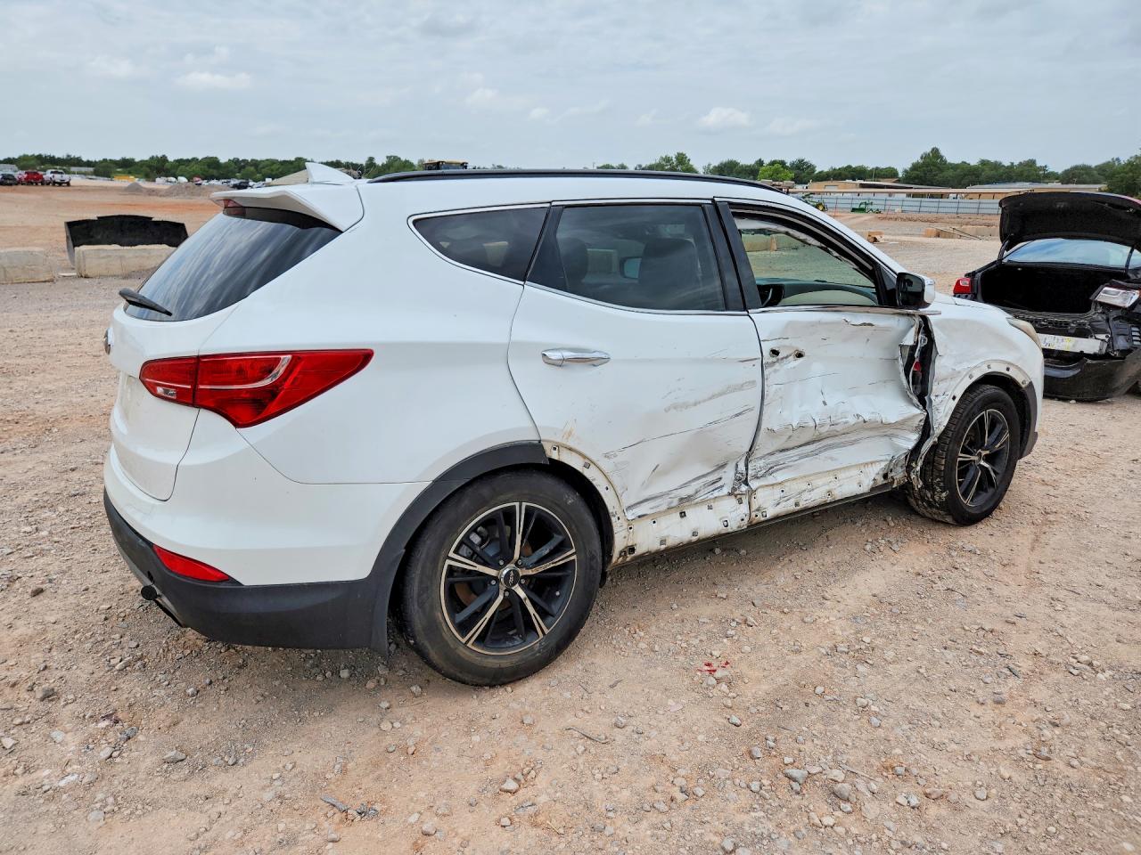 2014 Hyundai Santa Fe Sport White vin: 5XYZU3LA7EG188406