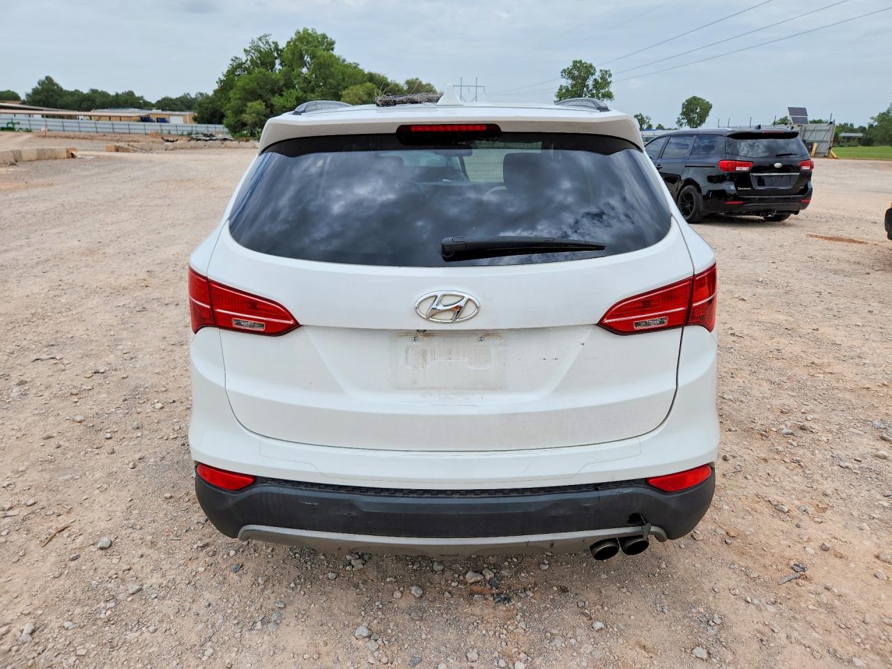 2014 Hyundai Santa Fe Sport White vin: 5XYZU3LA7EG188406