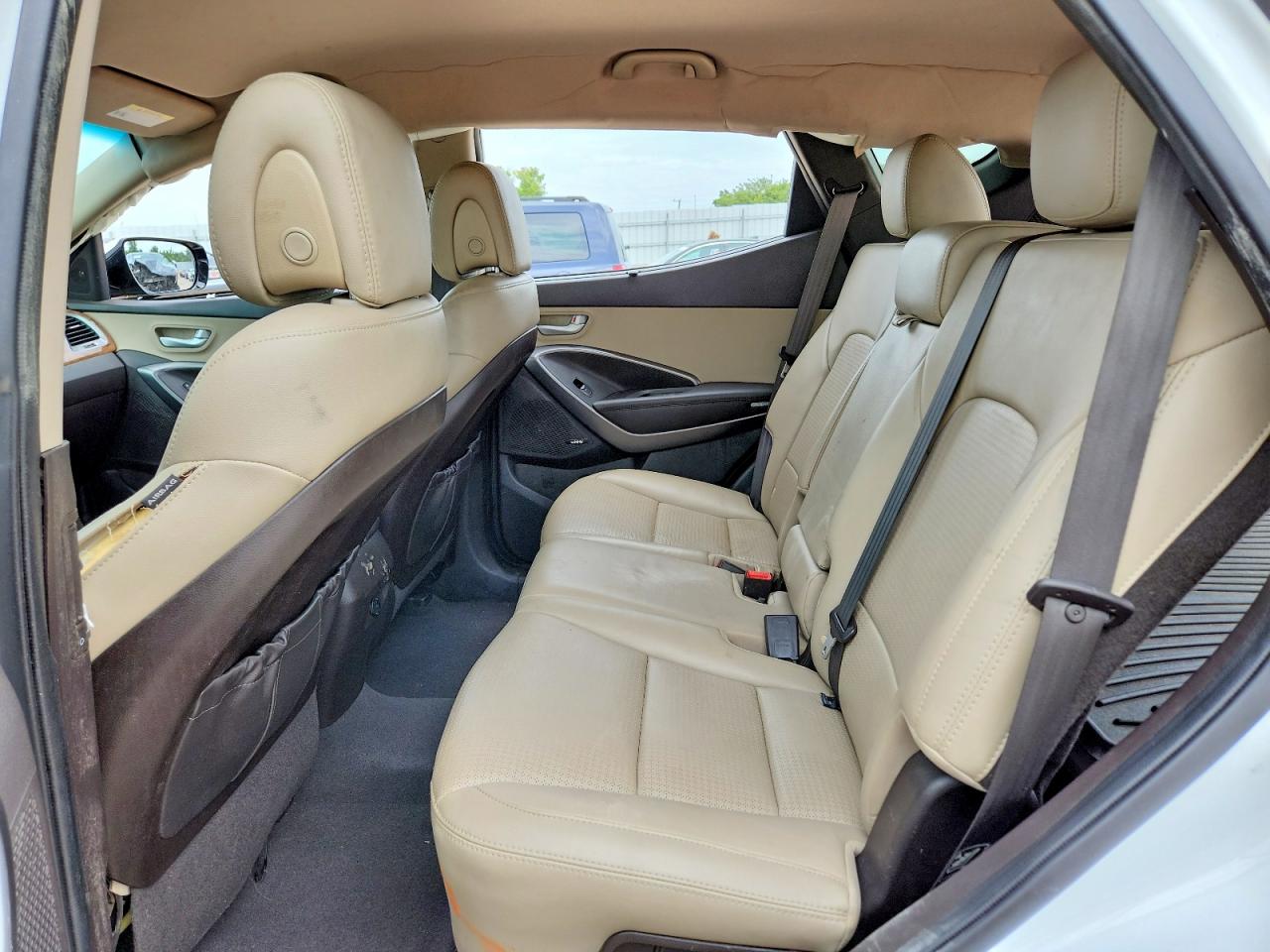 2014 Hyundai Santa Fe Sport White vin: 5XYZU3LA7EG188406