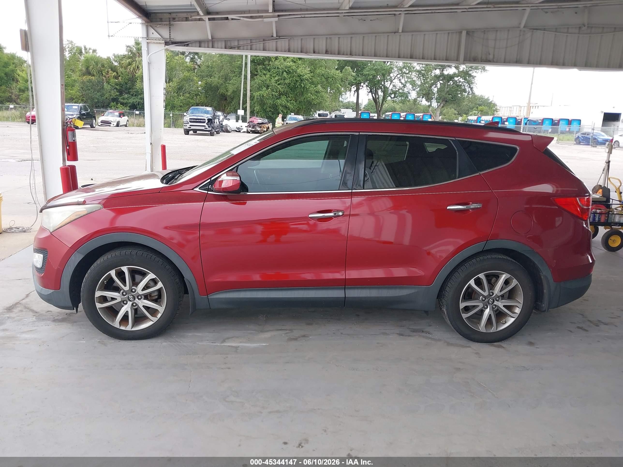 2014 Hyundai Santa Fe Sport 2.0l Turbo Red vin: 5XYZU3LA7EG218410