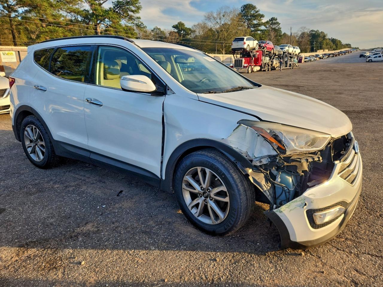 2015 Hyundai Santa Fe Sport White vin: 5XYZU3LA7FG267298