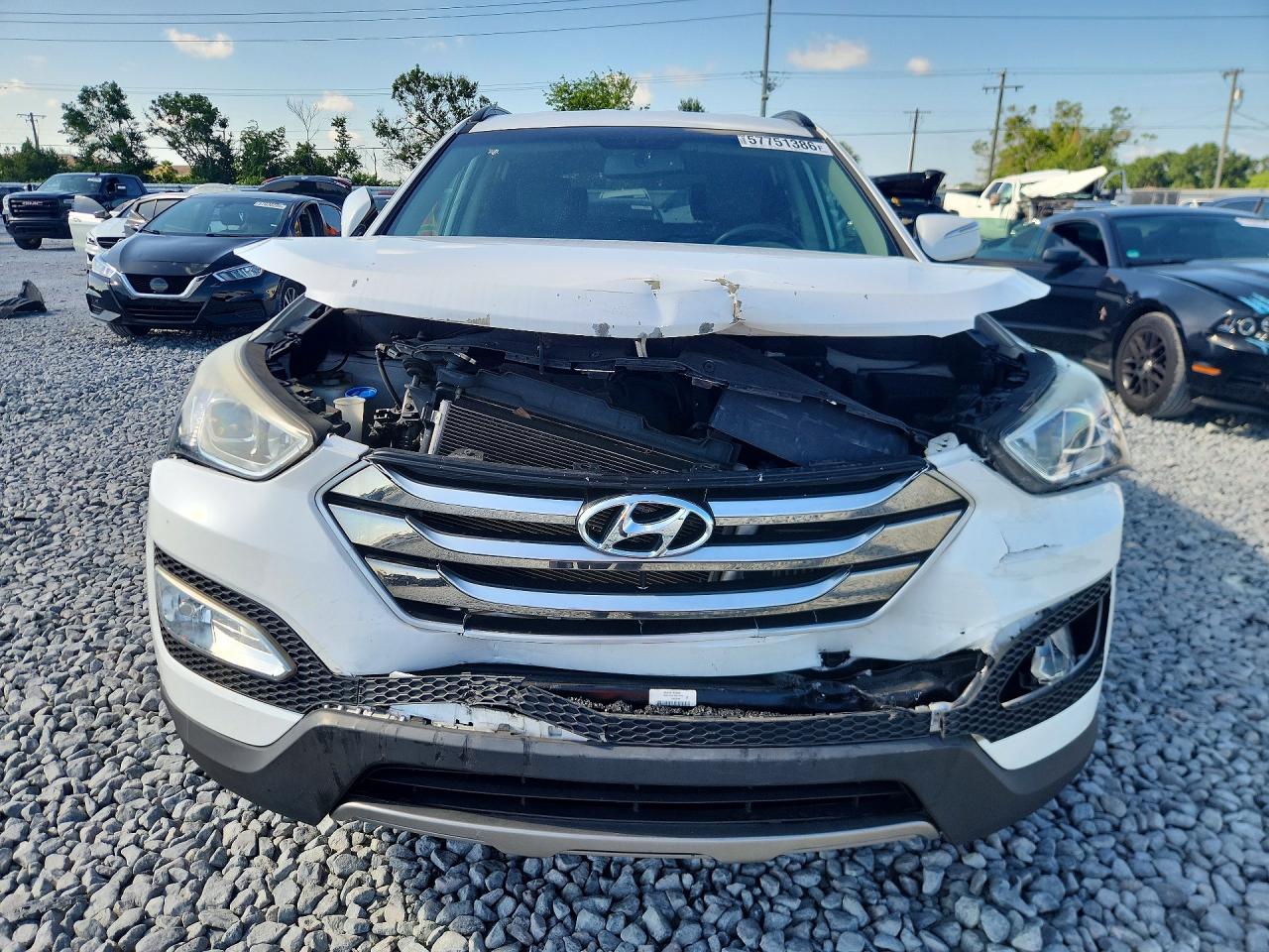 2015 Hyundai Santa Fe Sport 2.0t White vin: 5XYZU3LA7FG268189