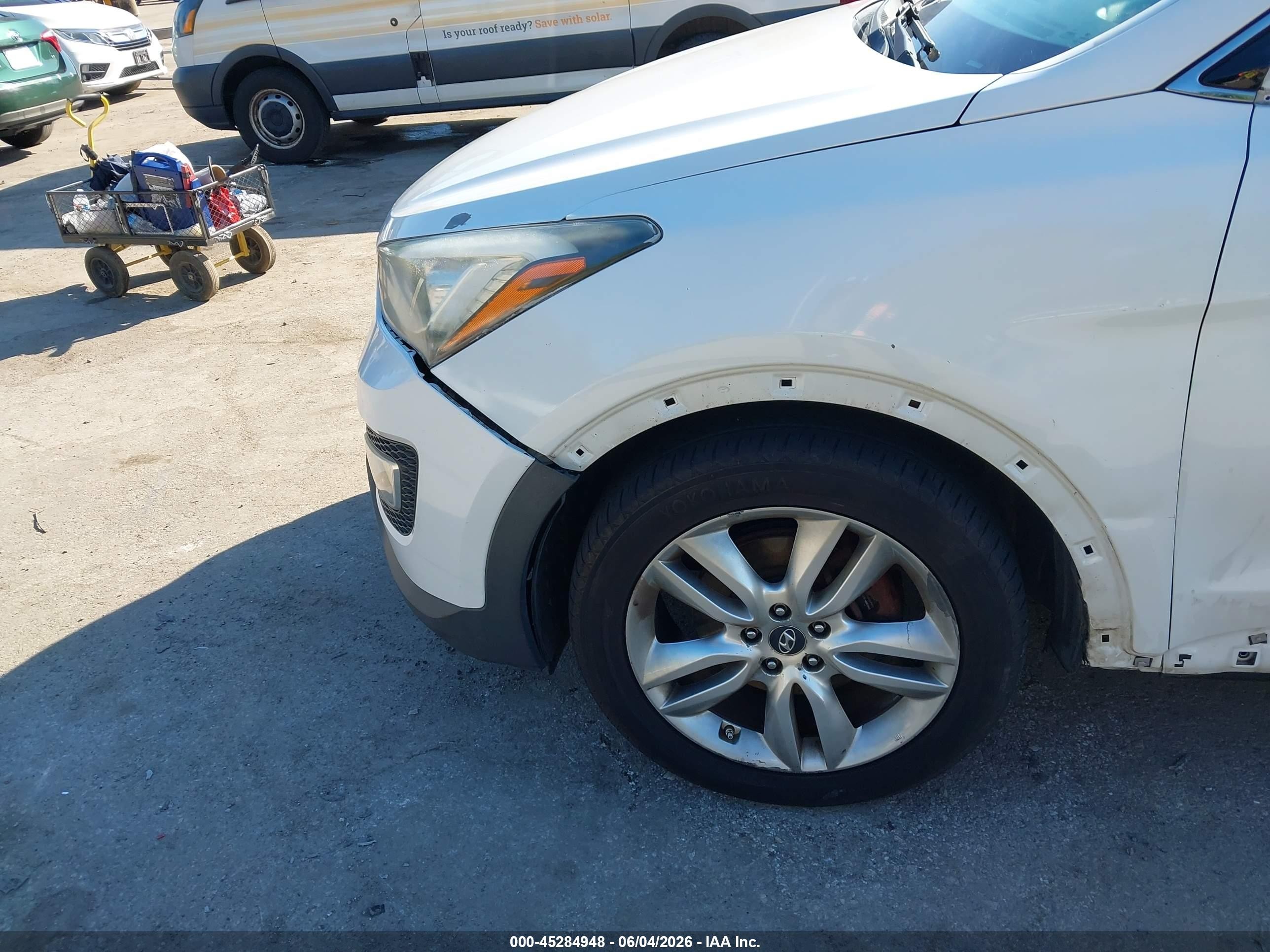 2013 Hyundai Santa Fe Sport 2.0t White vin: 5XYZU3LA8DG025181