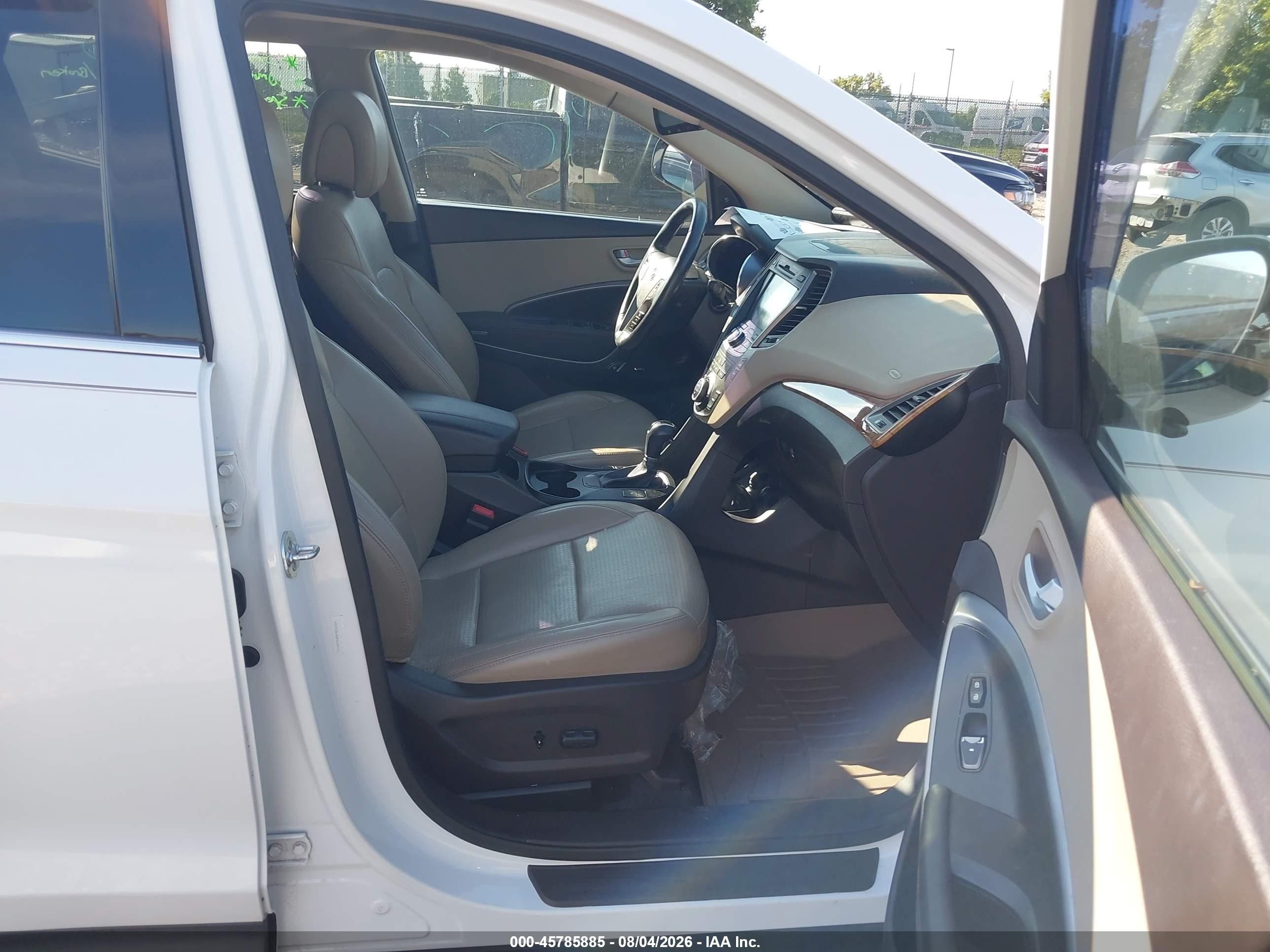 2014 Hyundai Santa Fe Sport 2.0l Turbo Белый vin: 5XYZU3LA8EG164714