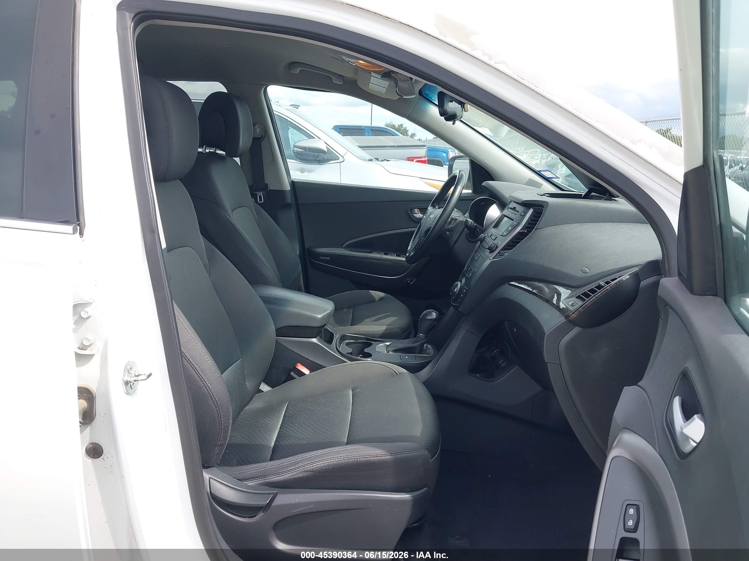 2013 Hyundai Santa Fe Sport 2.0t White vin: 5XYZU3LA9DG036822
