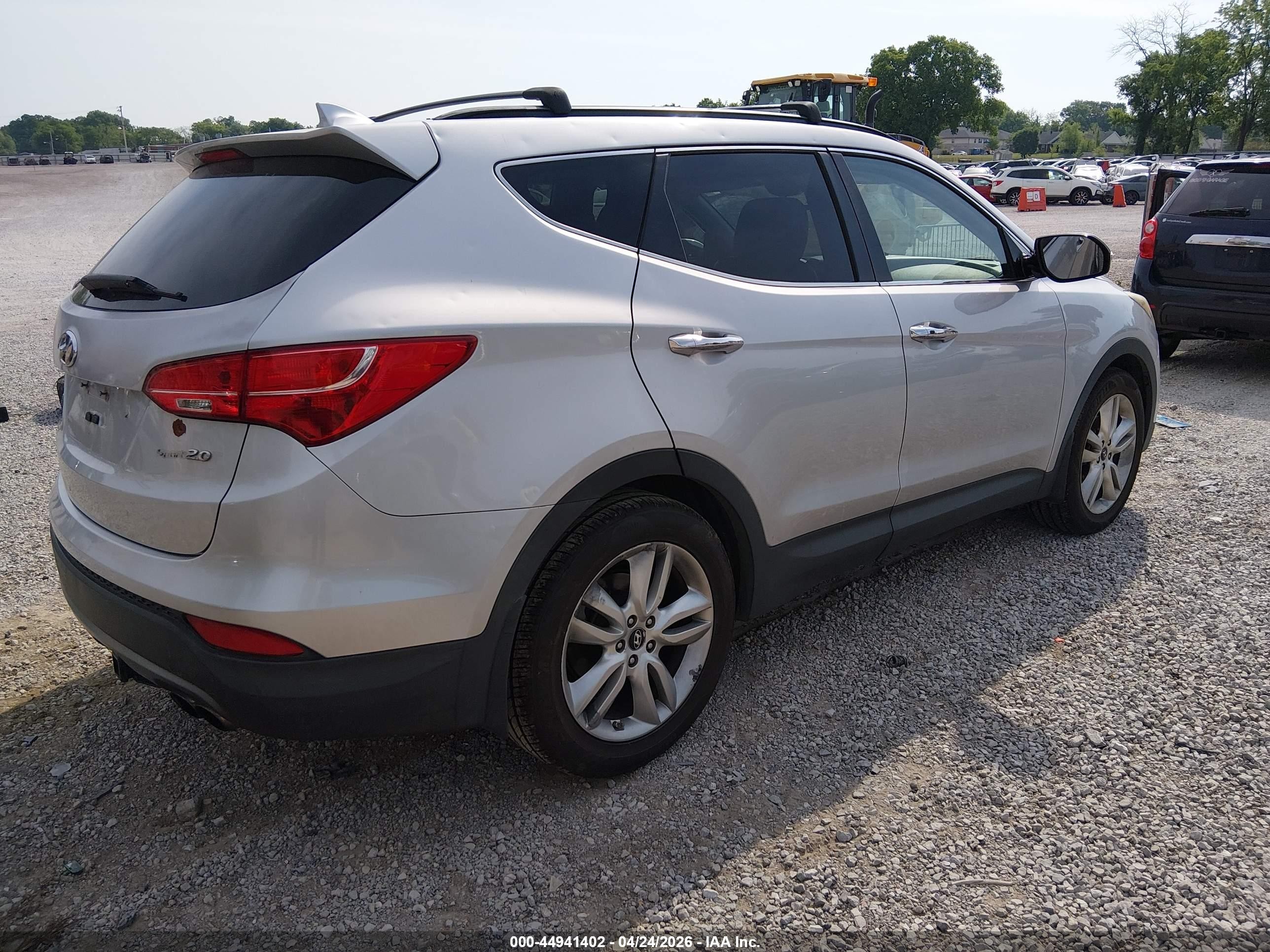 2013 Hyundai Santa Fe Sport 2.0t Silver vin: 5XYZU3LA9DG072817
