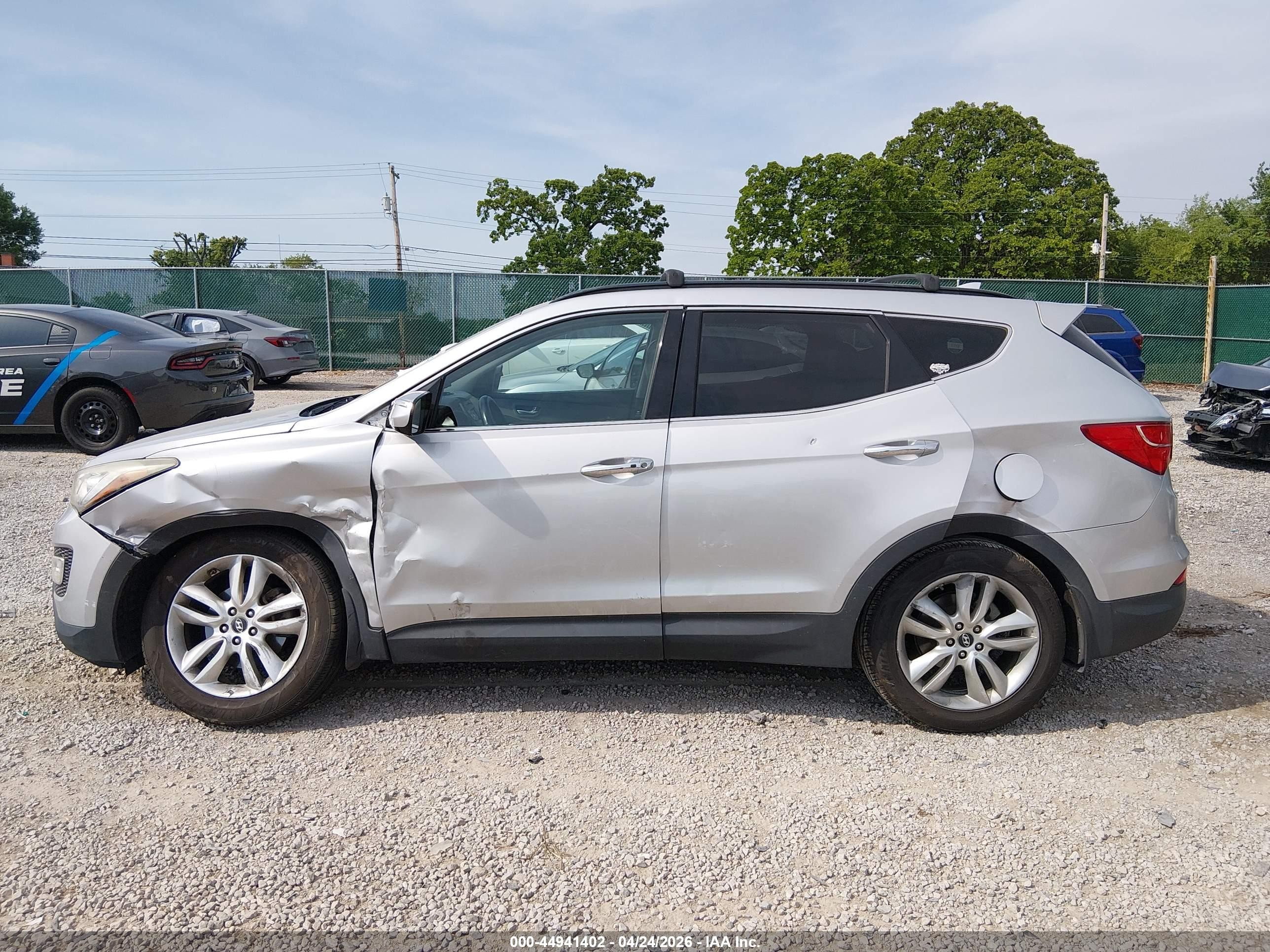 2013 Hyundai Santa Fe Sport 2.0t Silver vin: 5XYZU3LA9DG072817