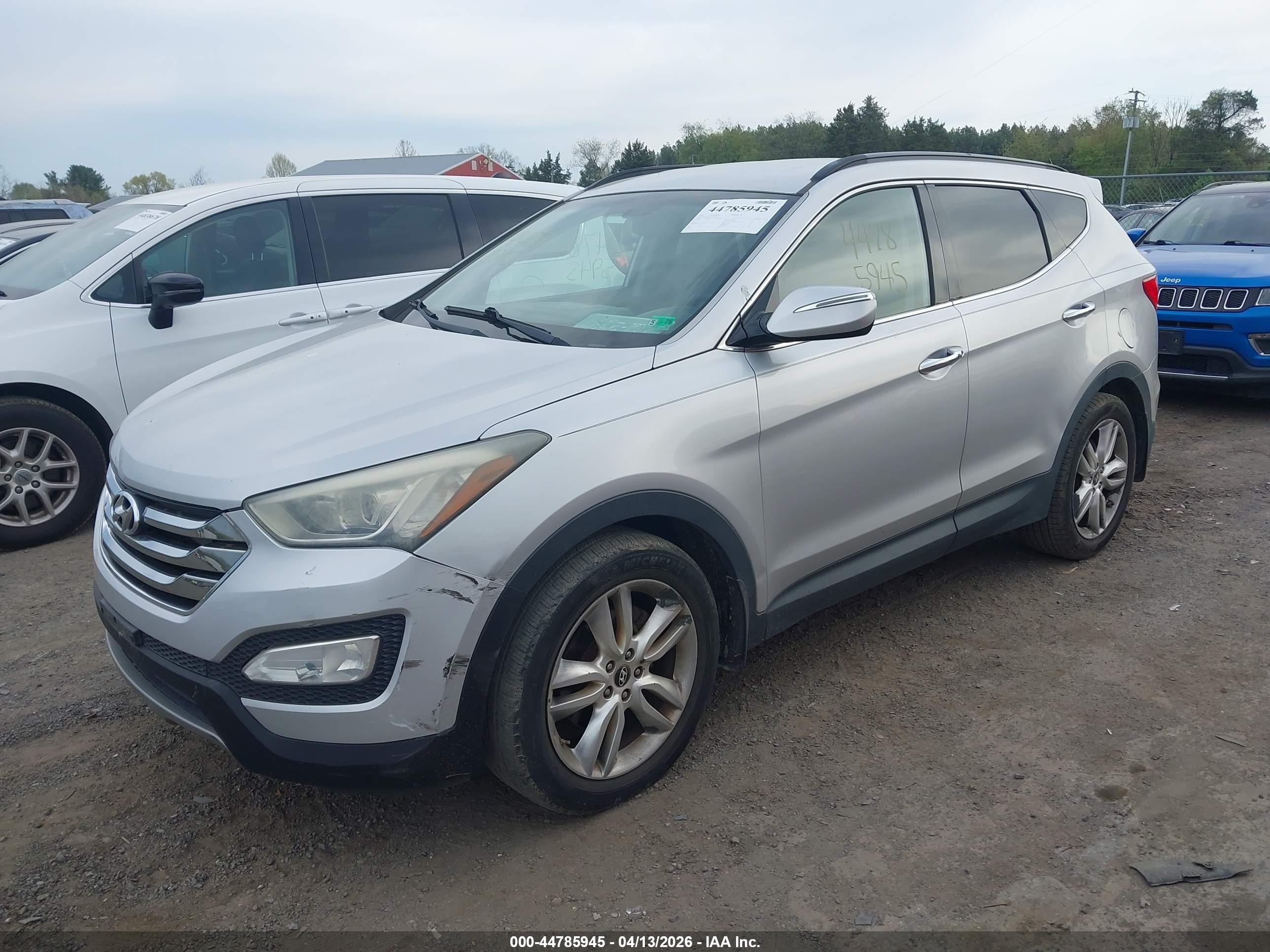 2013 Hyundai Santa Fe Sport 2.0t Silver vin: 5XYZU3LA9DG091979