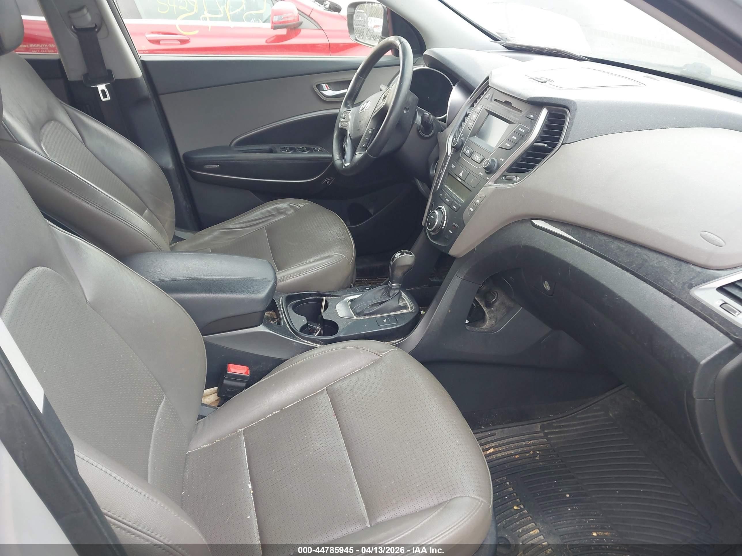 2013 Hyundai Santa Fe Sport 2.0t Silver vin: 5XYZU3LA9DG091979