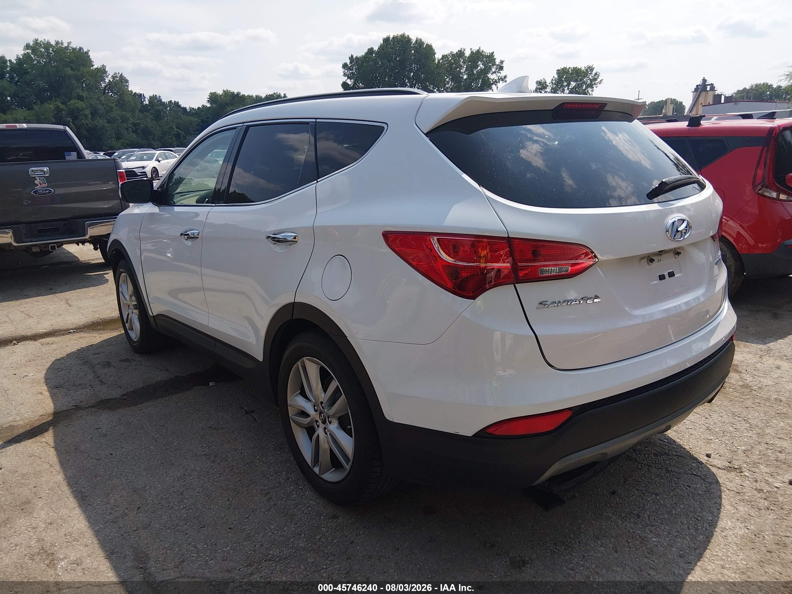 2014 Hyundai Santa Fe Sport 2.0l Turbo White vin: 5XYZU3LA9EG216870
