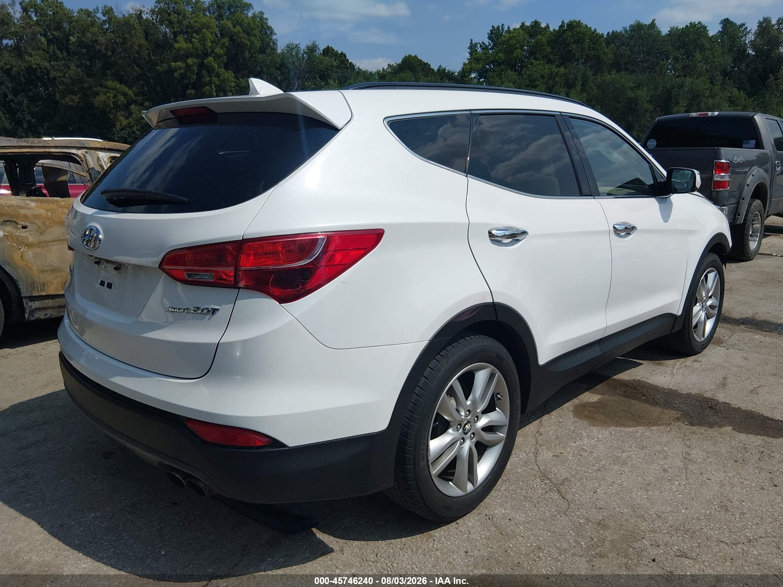 2014 Hyundai Santa Fe Sport 2.0l Turbo White vin: 5XYZU3LA9EG216870