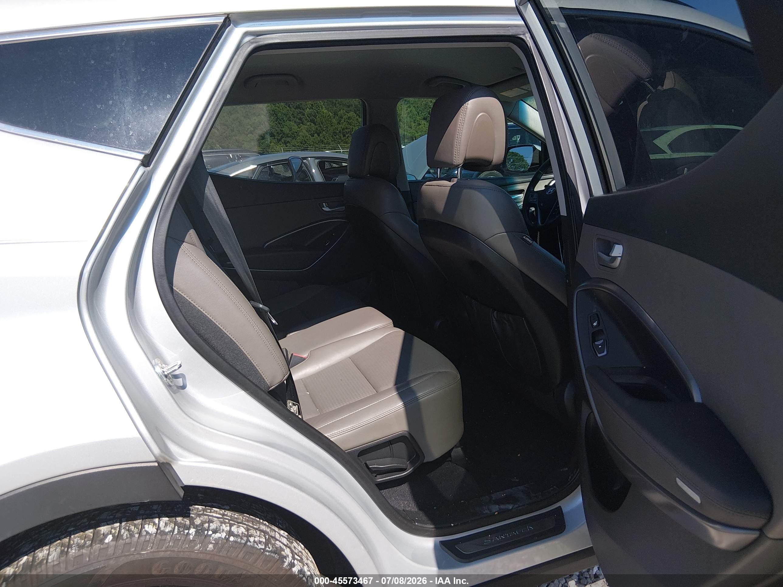 2013 Hyundai Santa Fe Sport 2.0t Silver vin: 5XYZU3LAXDG043195