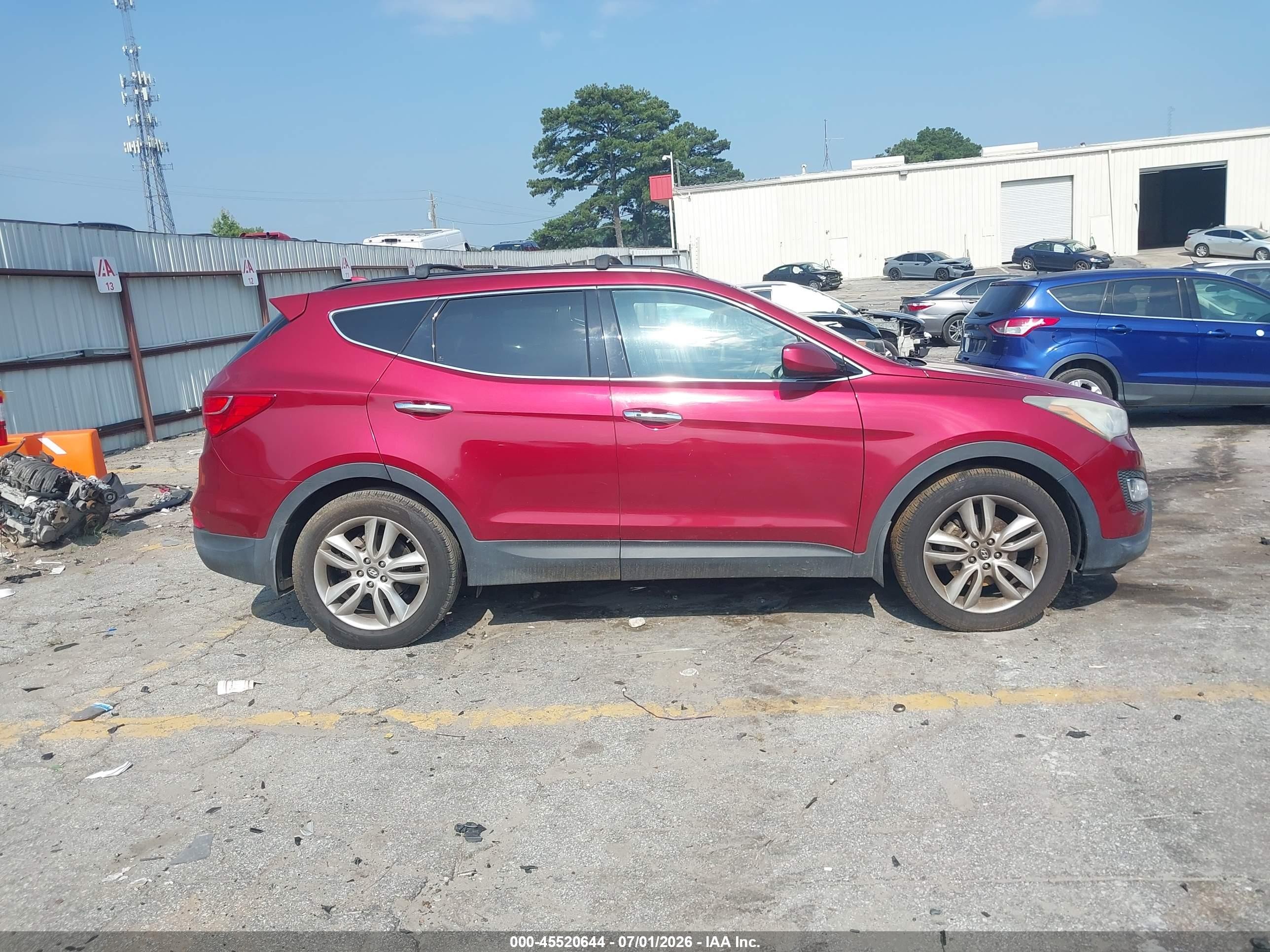 2013 Hyundai Santa Fe Sport 2.0t Red vin: 5XYZU3LAXDG090002
