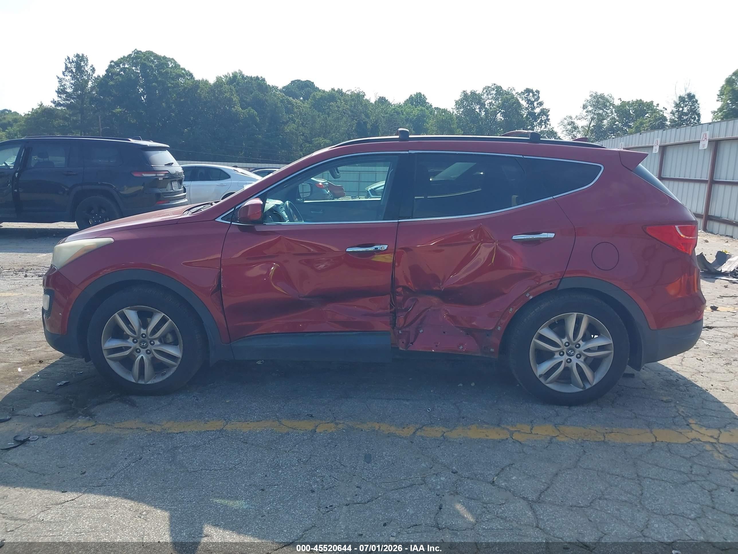 2013 Hyundai Santa Fe Sport 2.0t Red vin: 5XYZU3LAXDG090002