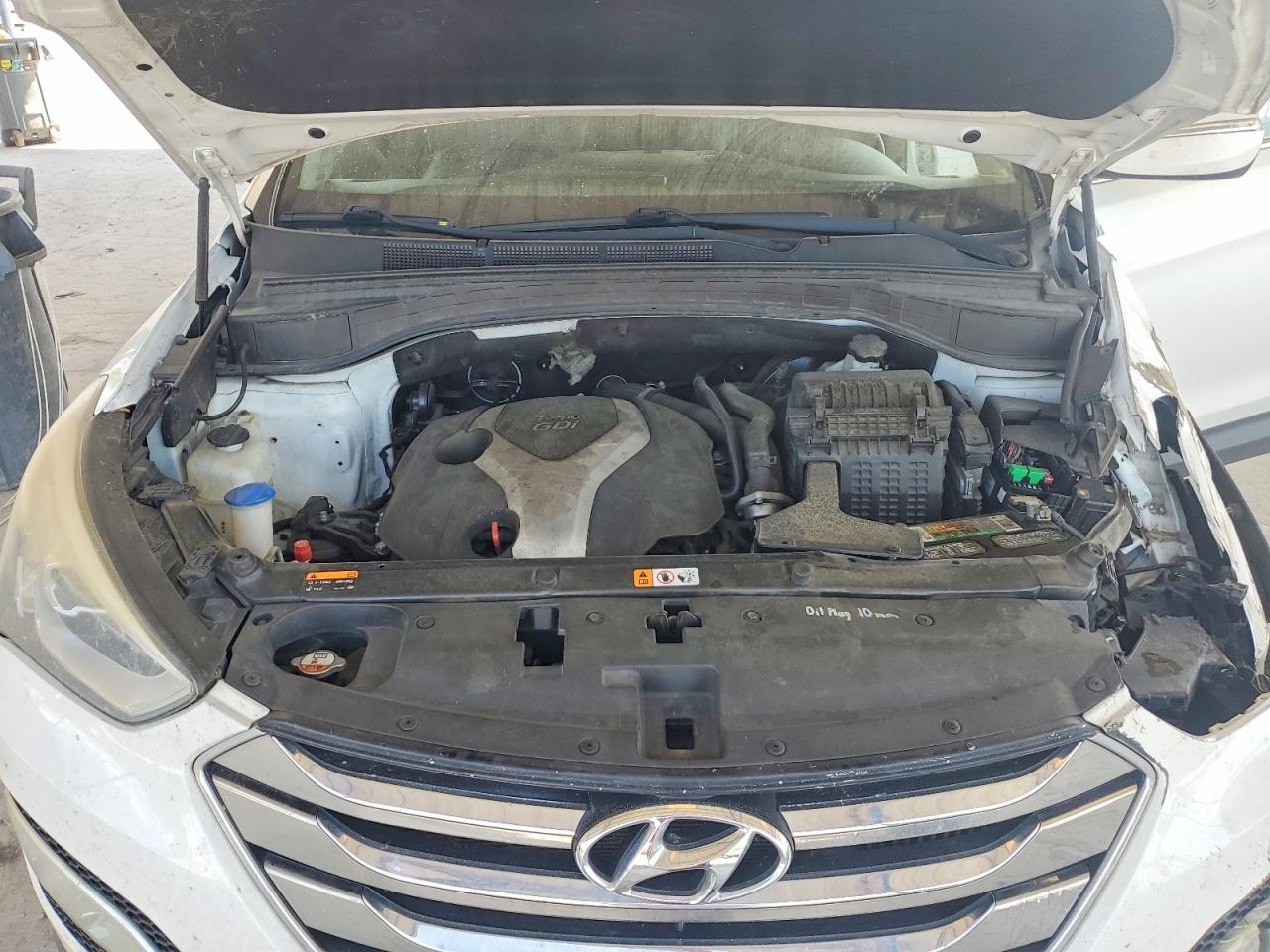 2013 Hyundai Santa Fe Sport 2.0t White vin: 5XYZU3LAXDG095135