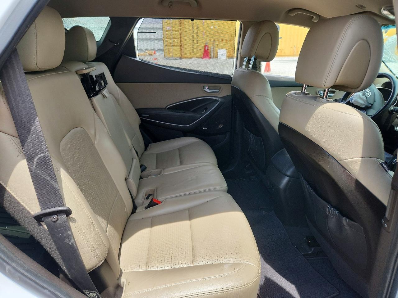 2014 Hyundai Santa Fe Sport 2.0t White vin: 5XYZU3LAXEG211712